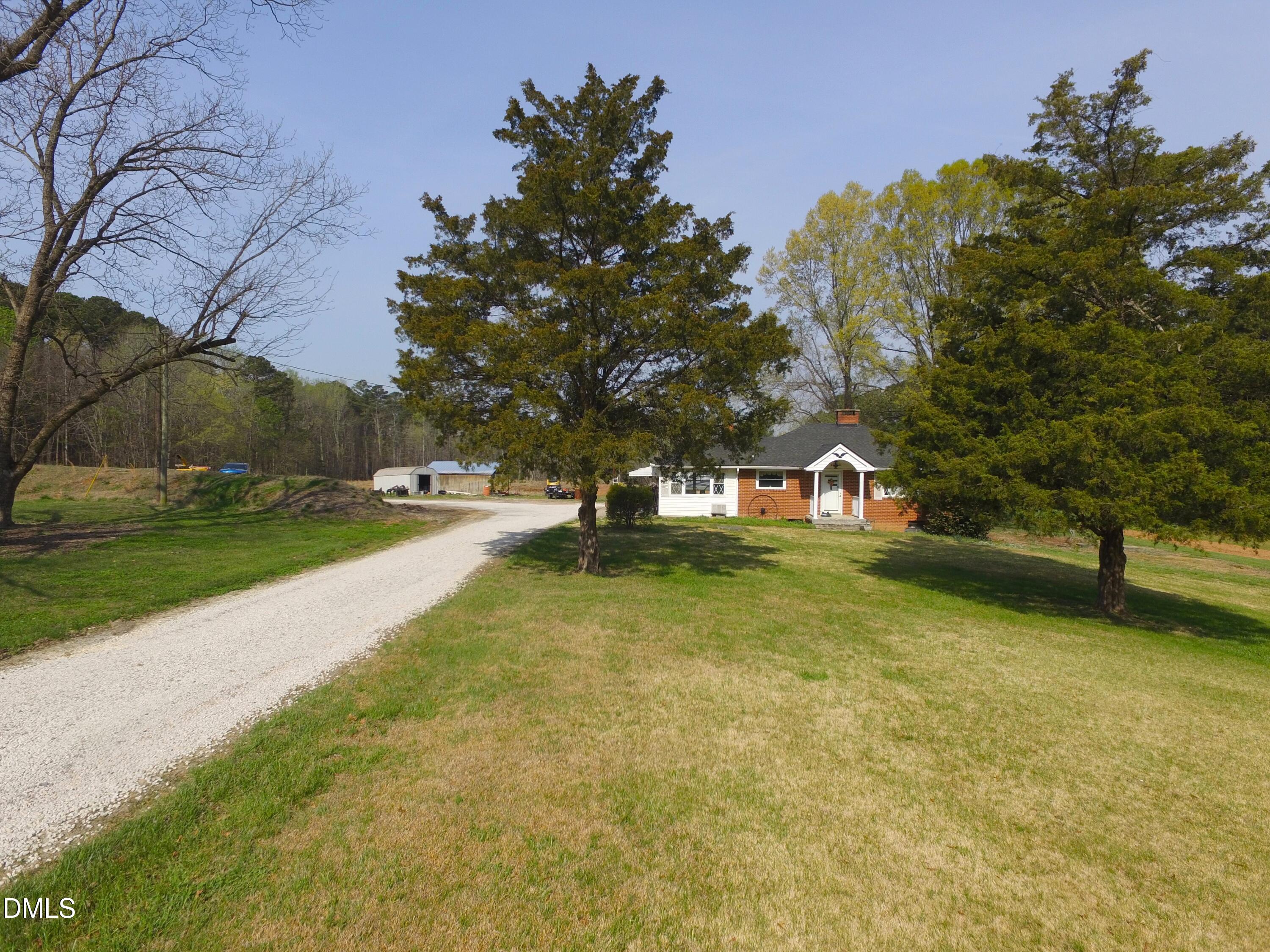 2917 Redwood Road — photo