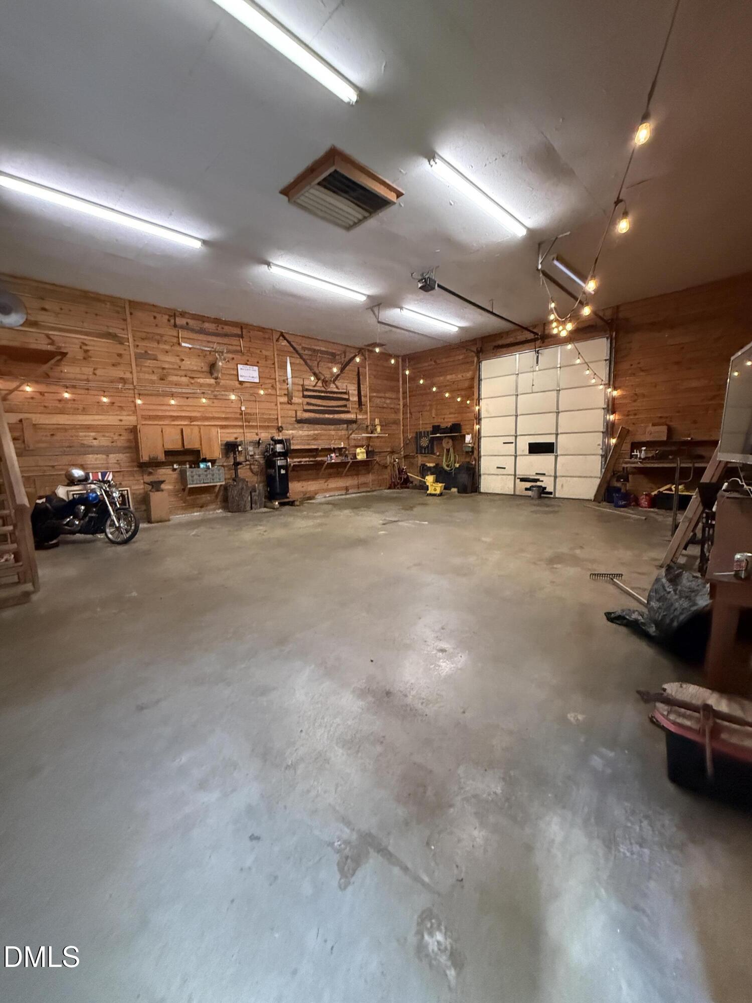 9402 N Nc 87 N — photo
