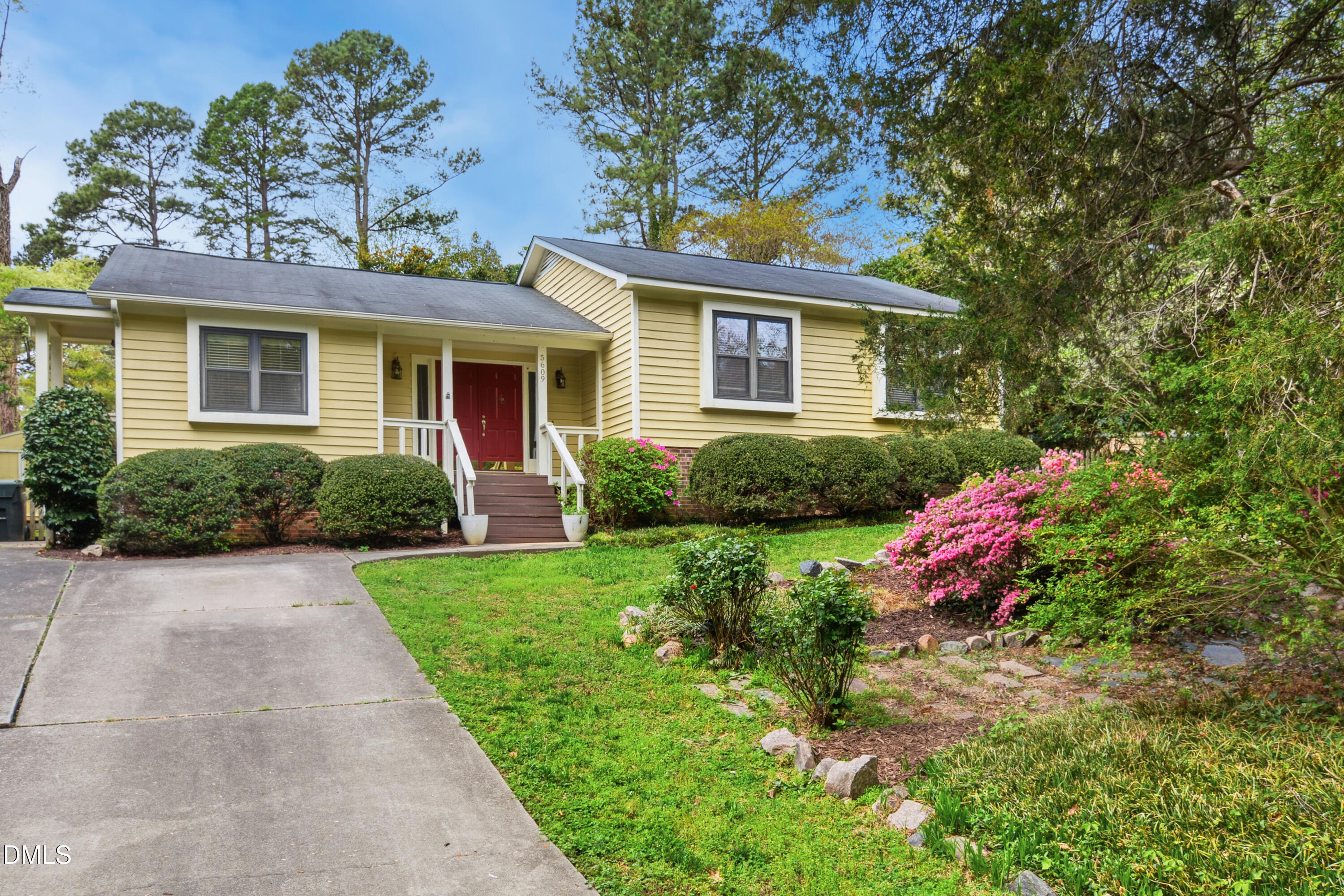 5609 Groomsbridge Court — photo