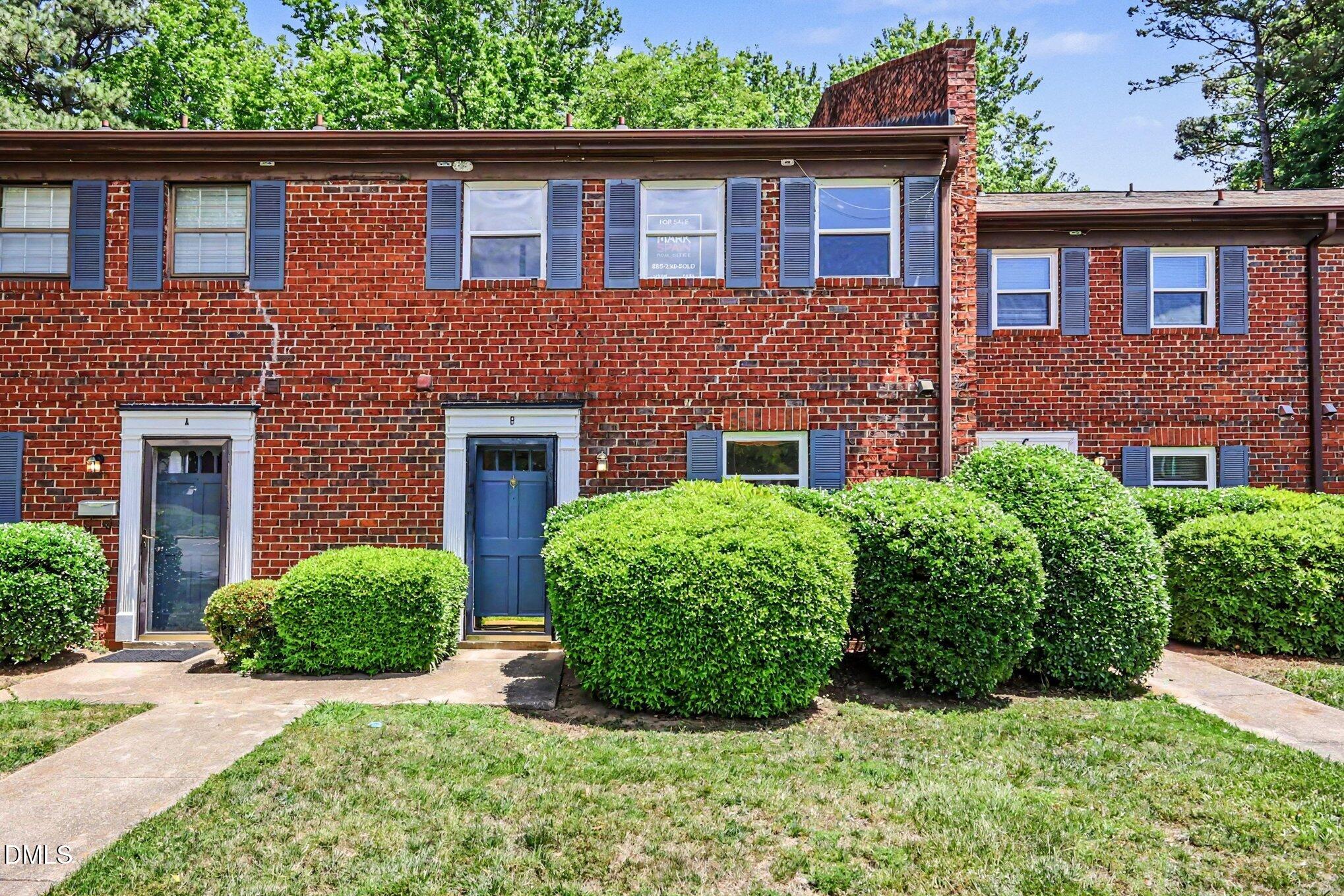 1220 Manassas Court Apt B — photo