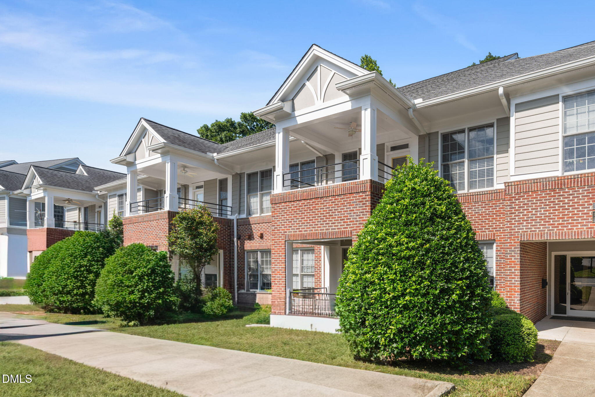 524 Aberdeen Drive Apt 205 — photo