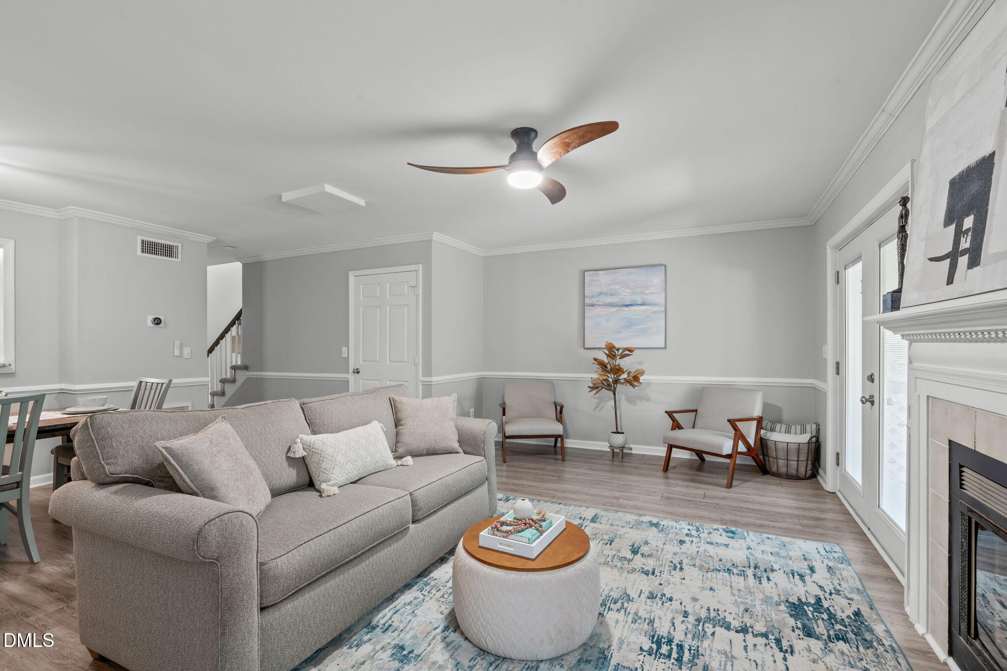 203 Oak Hollow Court — photo