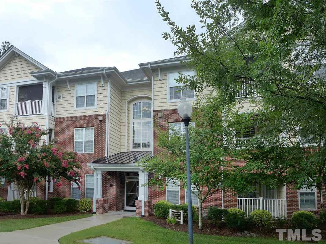 922 Providence Glen Drive — photo