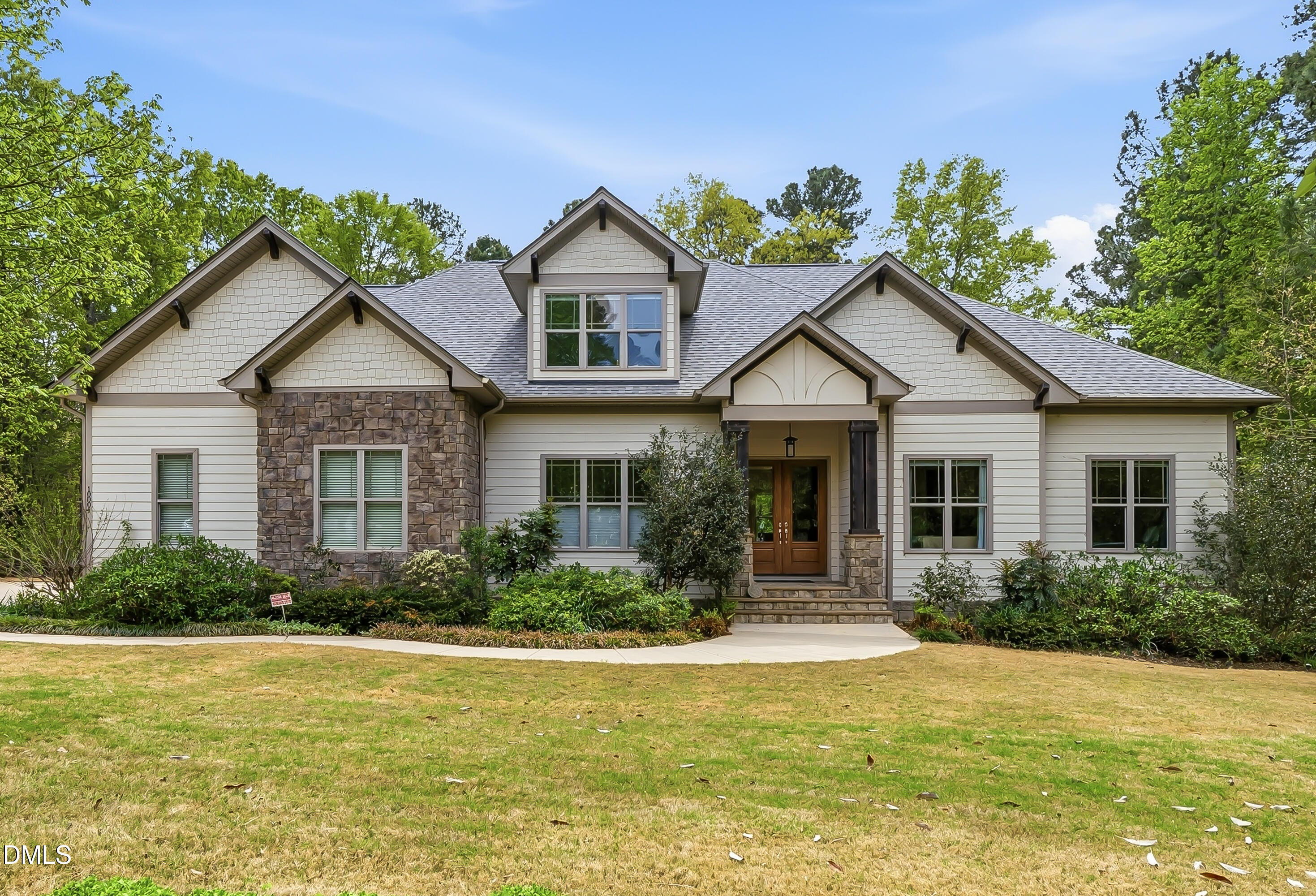 10004 Sandcreek Court — photo