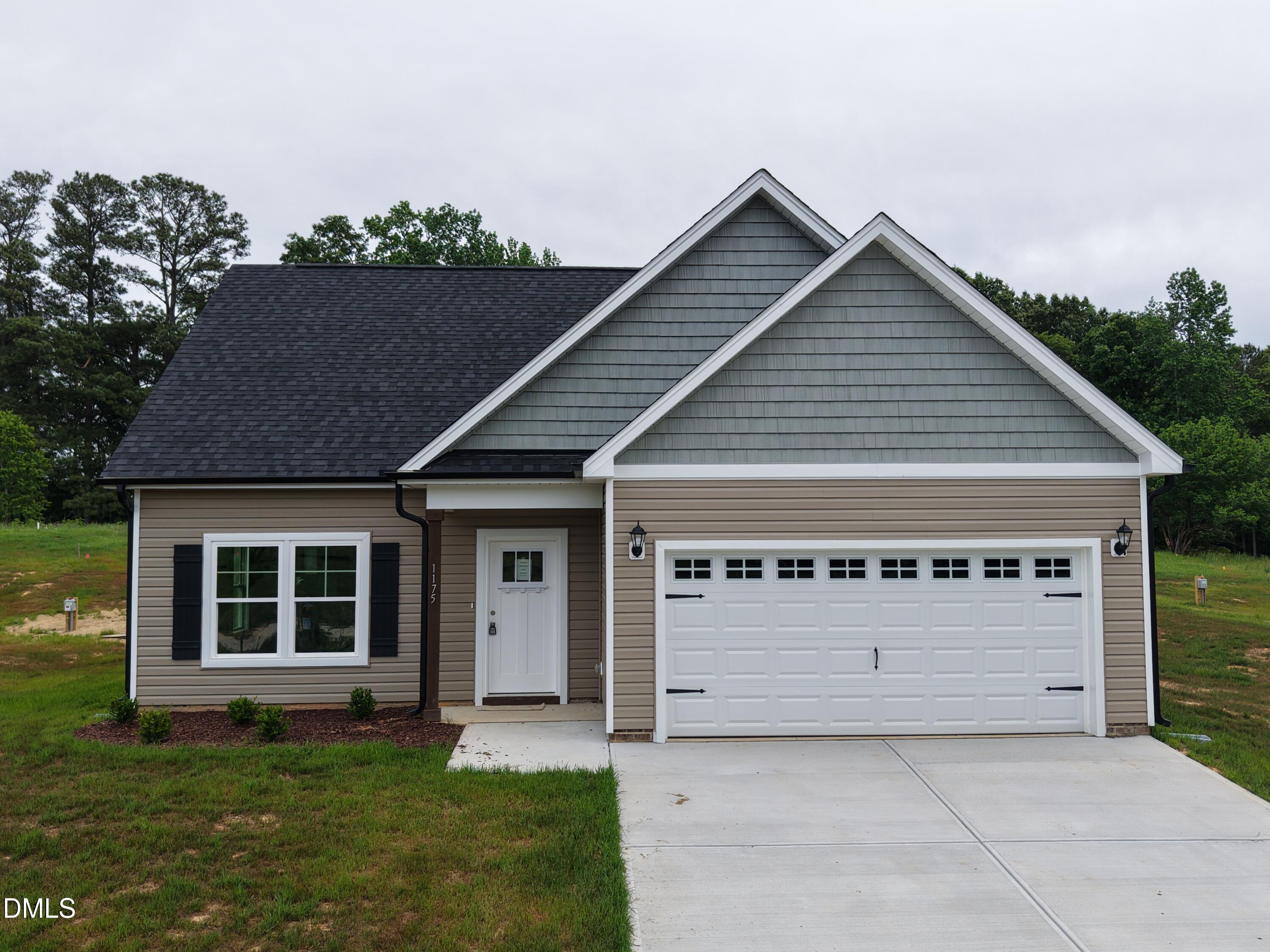 1175 Scarlet Oak Road — photo