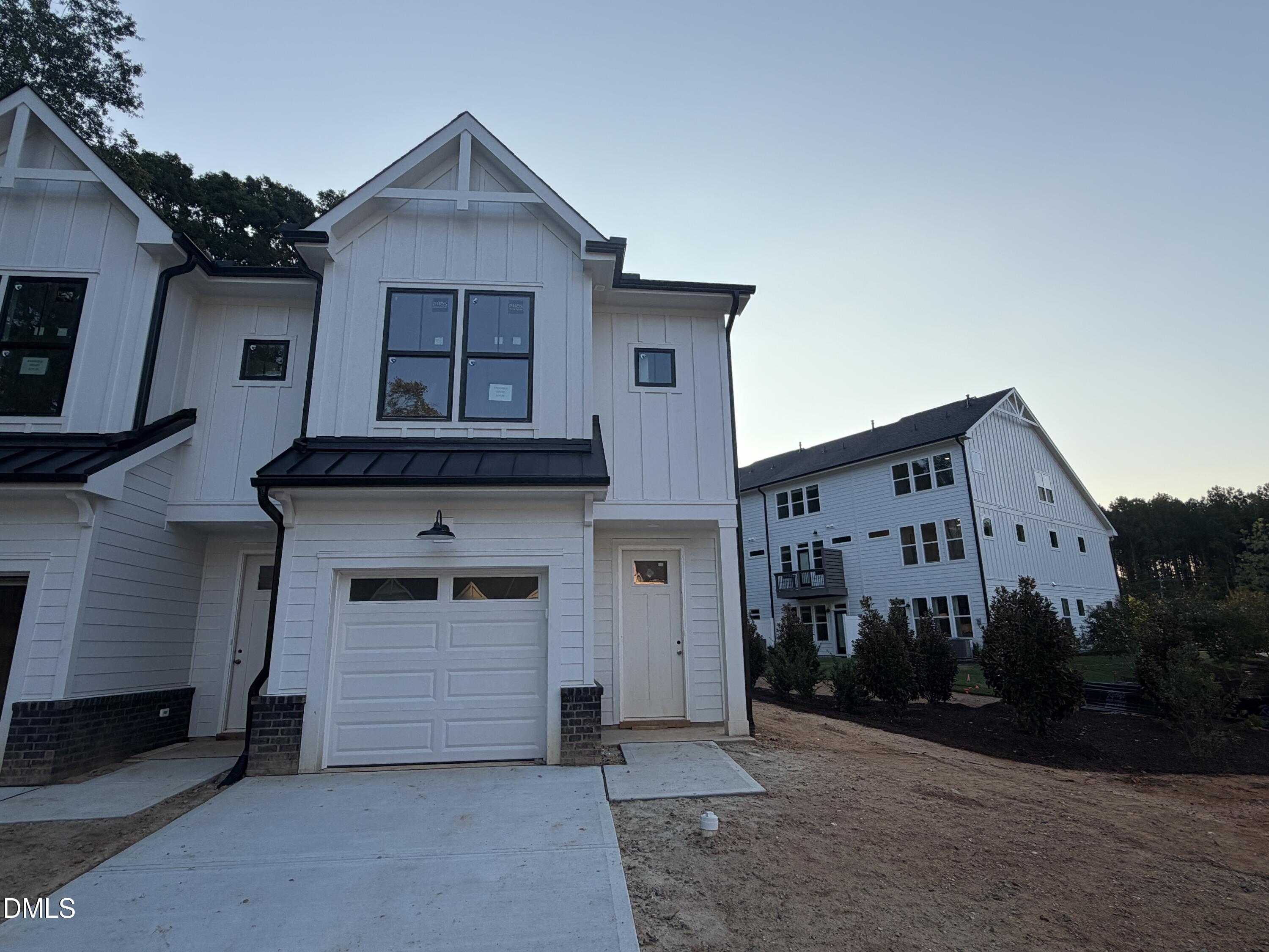 615 W Cable Court — photo