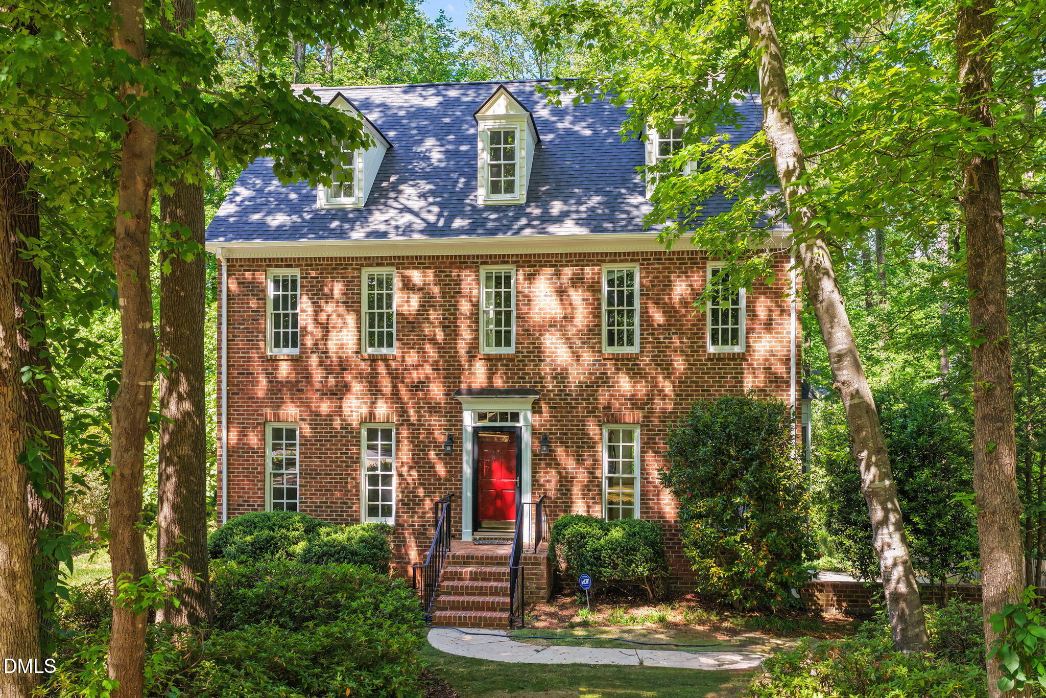 107 Thornewood Drive — photo