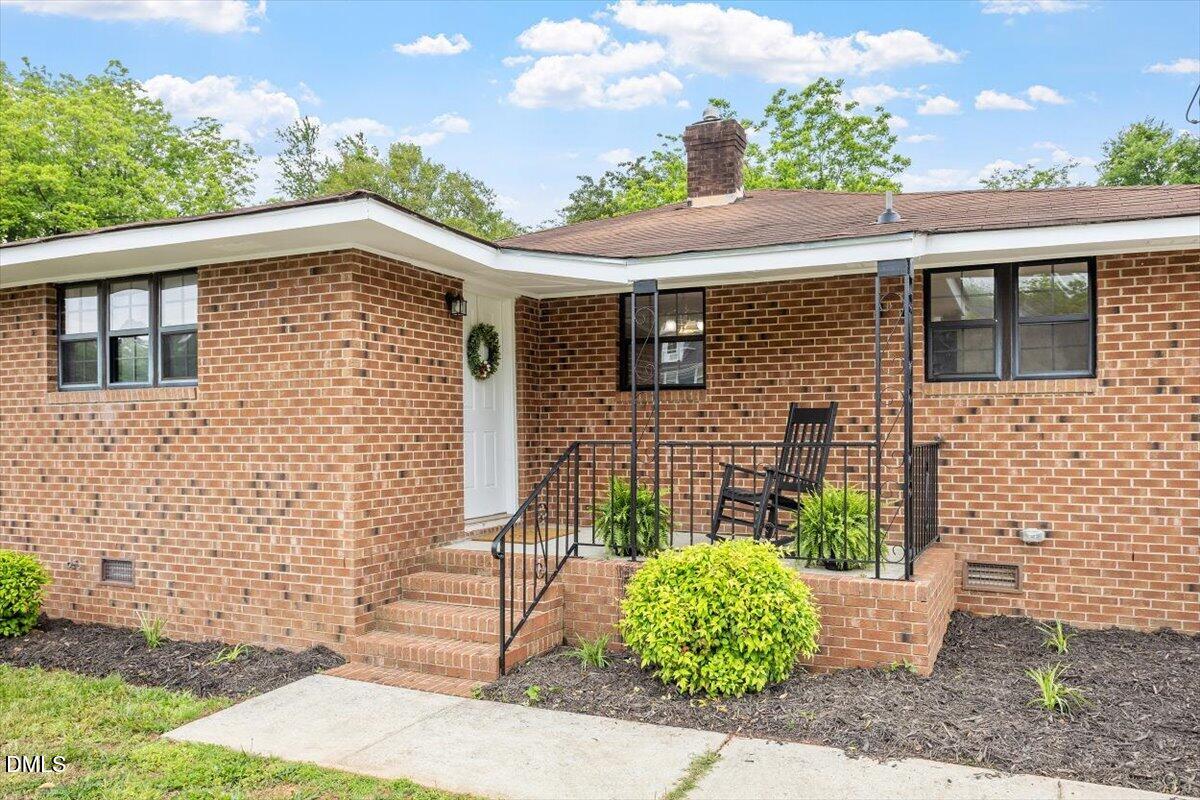 424 Como Drive — photo