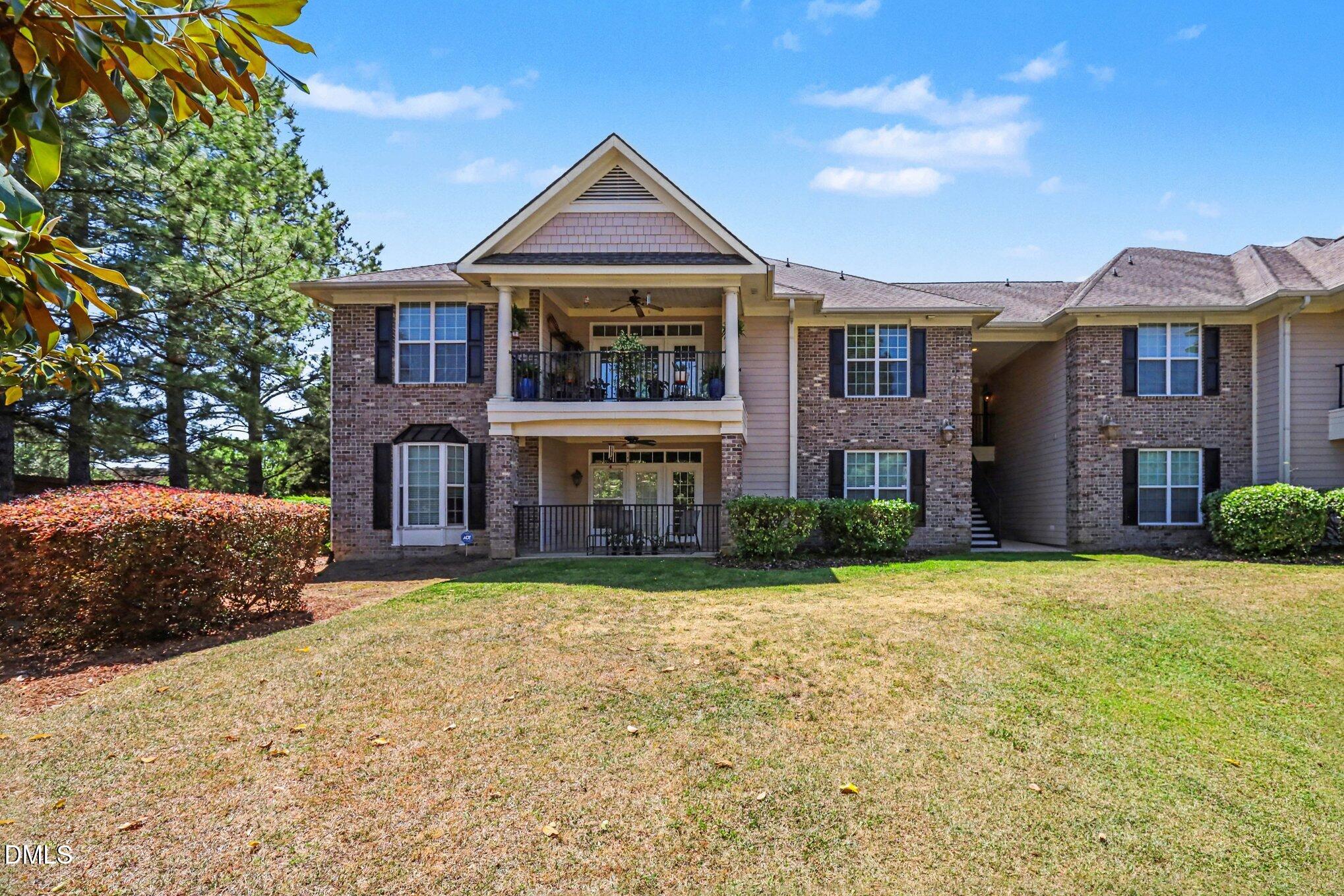 1820 Jennifer Lane 204 — photo