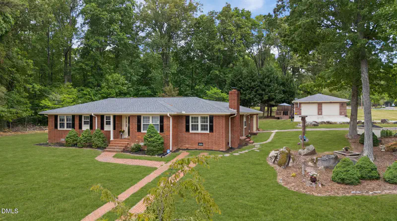 107 Edgewood Drive — photo