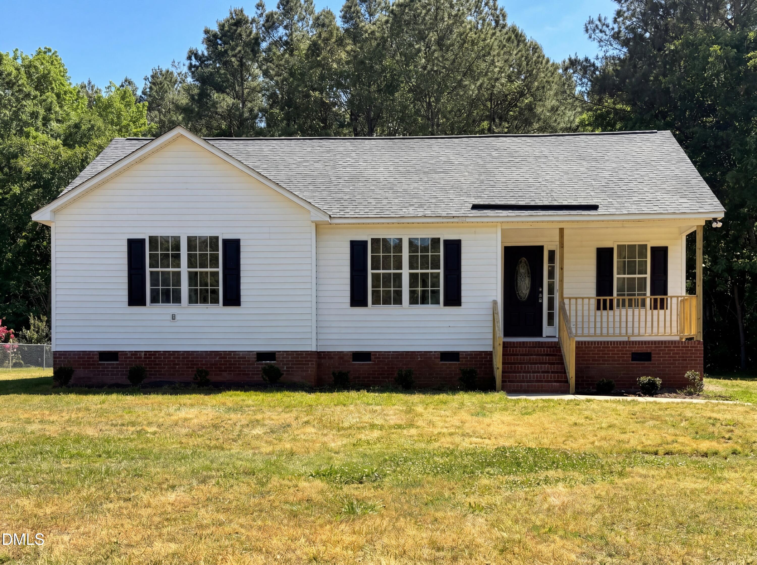 131 Sommerset Drive — photo