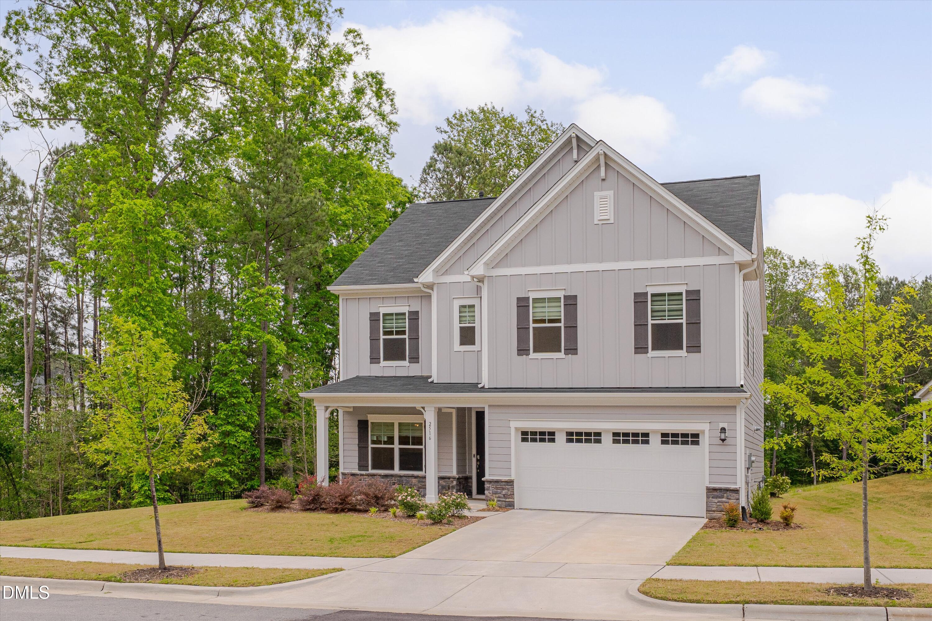 2516 Pikes Peak Drive — photo