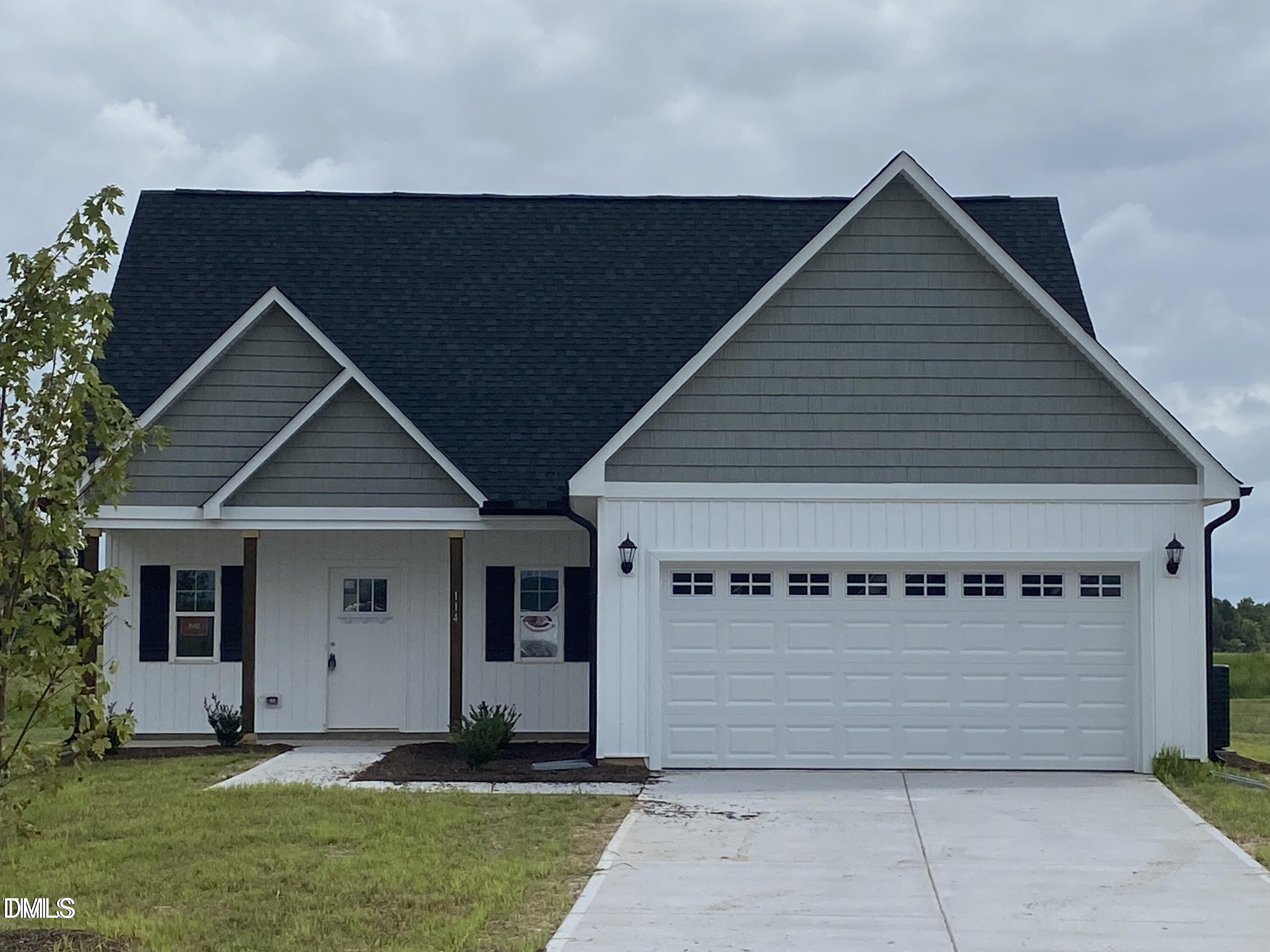 114 Chester Place — photo