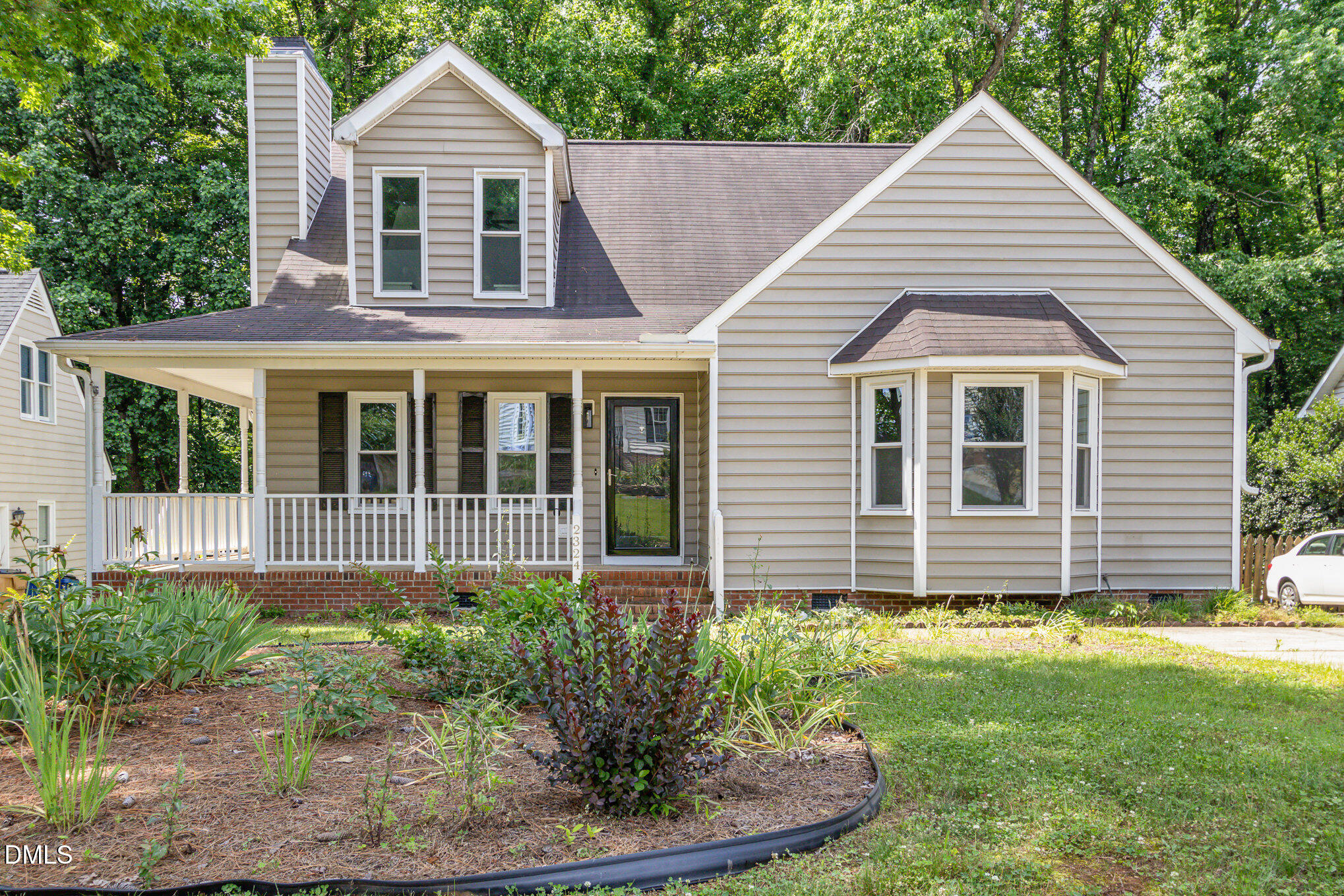 2324 Dahlgreen Road — photo