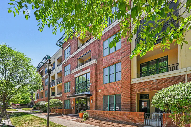 300 Finsbury Street Apt 306 — photo