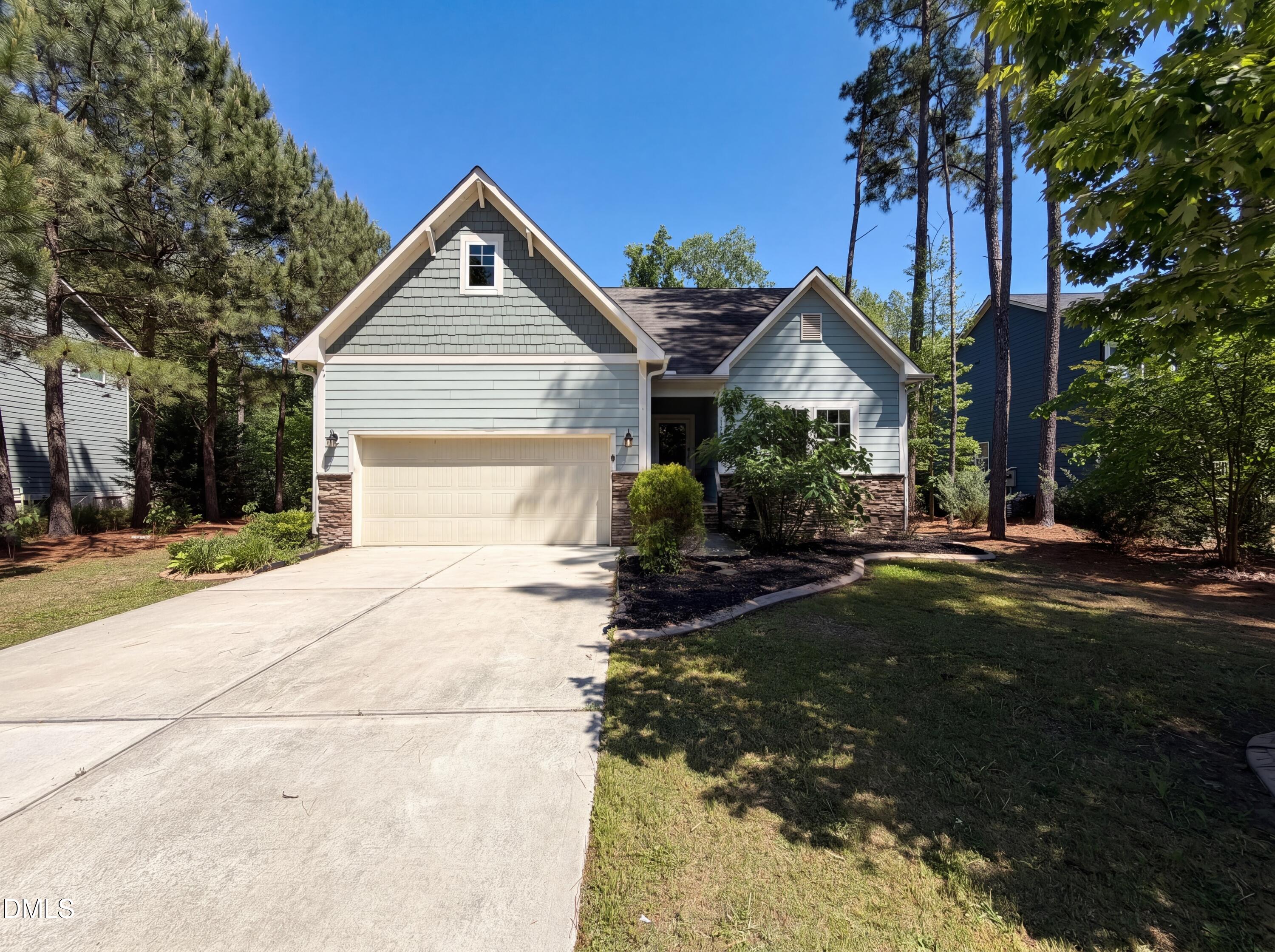 604 Rockbank Loop — photo