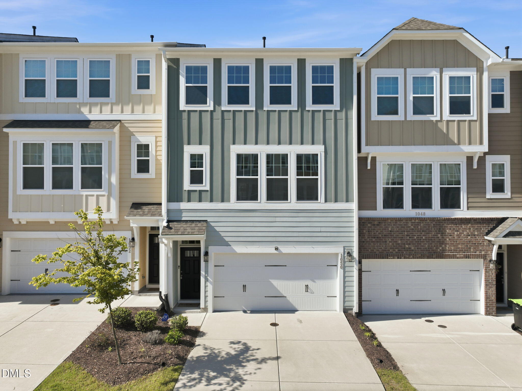 1050 Commack Drive — photo