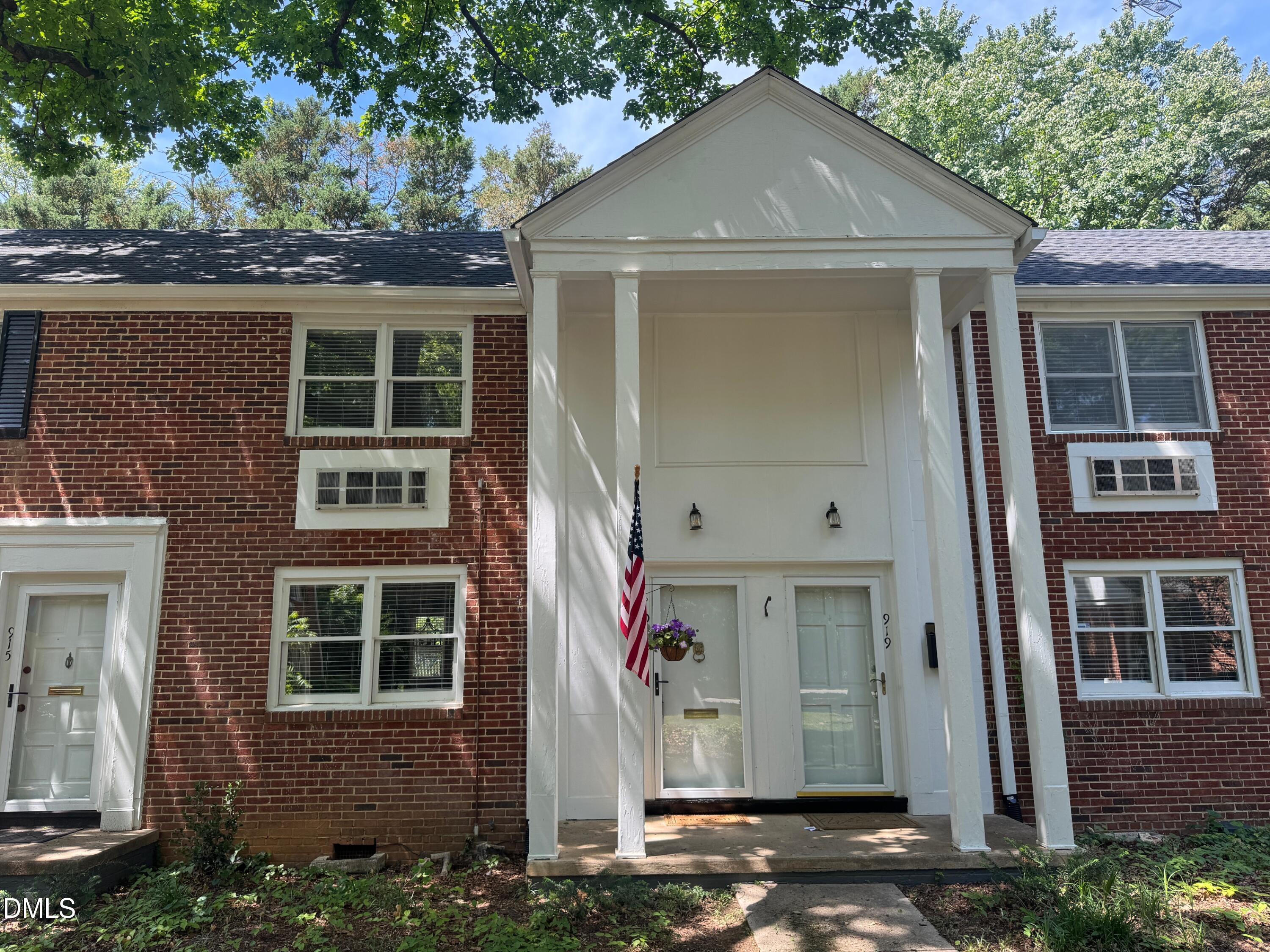 917 Saint Marys Street — photo