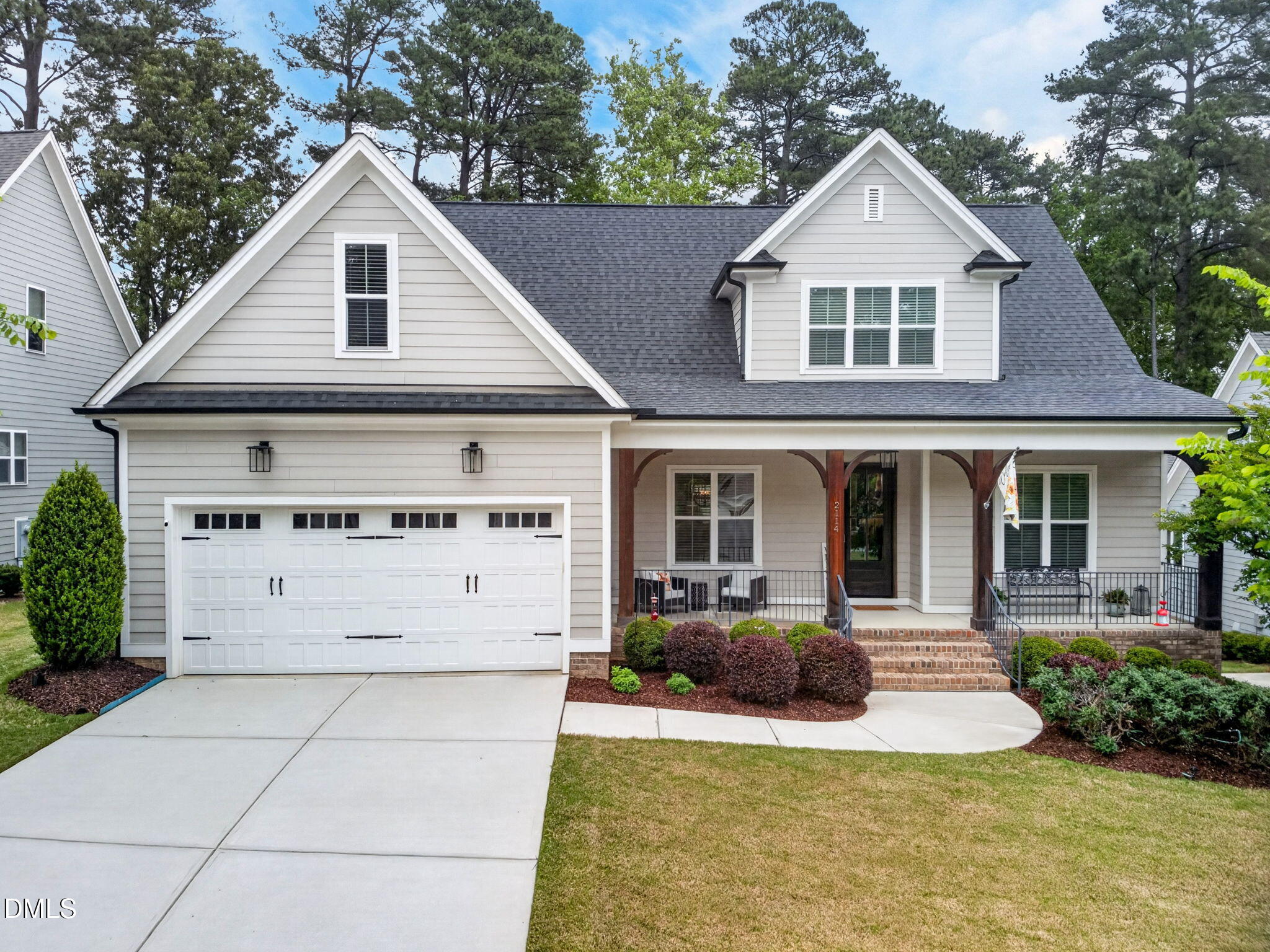 2114 Meadowcreek Drive — photo