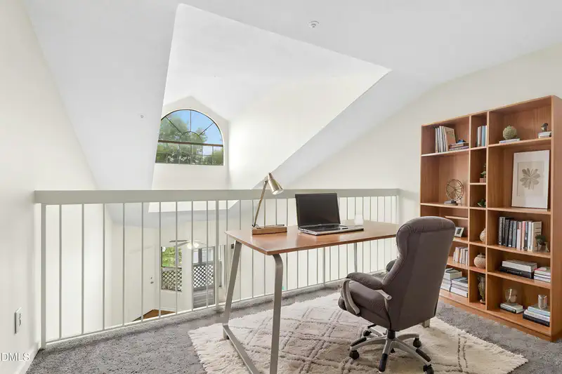 4900 Avenida Del Sol Drive Unit 307 — photo