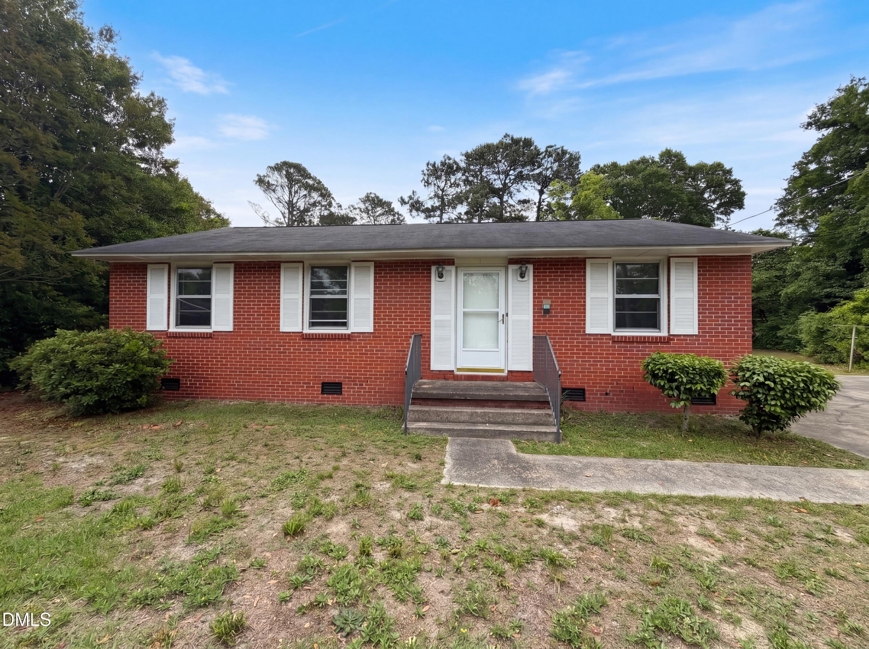 415 Buie Court — photo