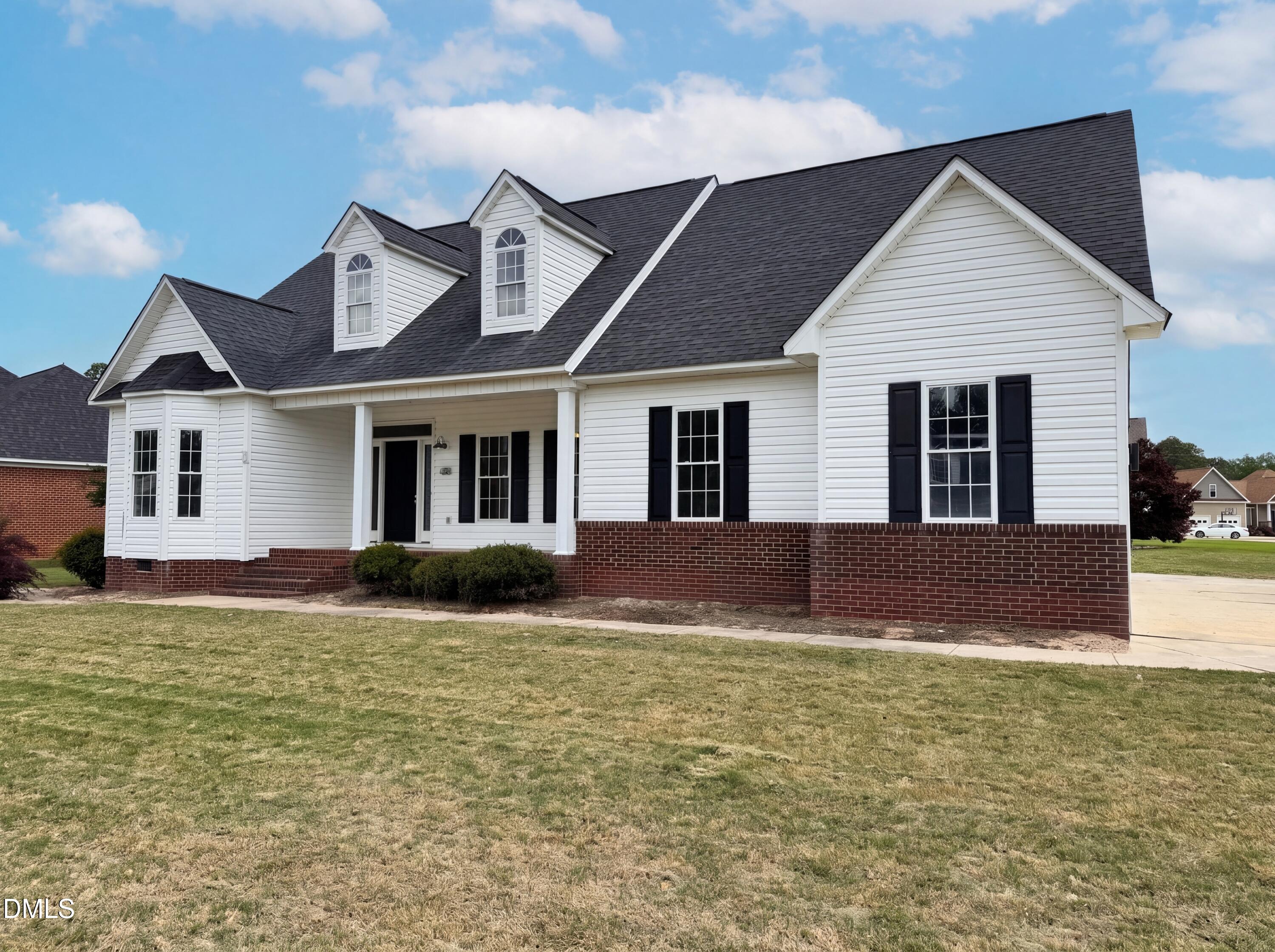 167 Stonehenge Drive — photo