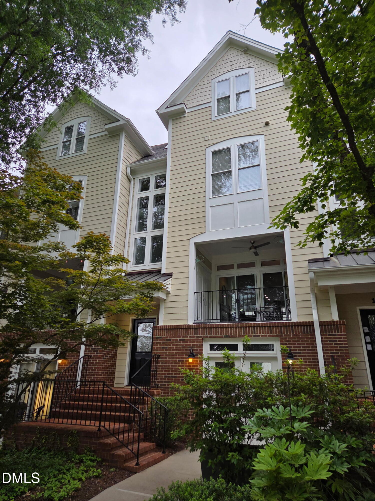 1130 Parkridge Lane 102 — photo