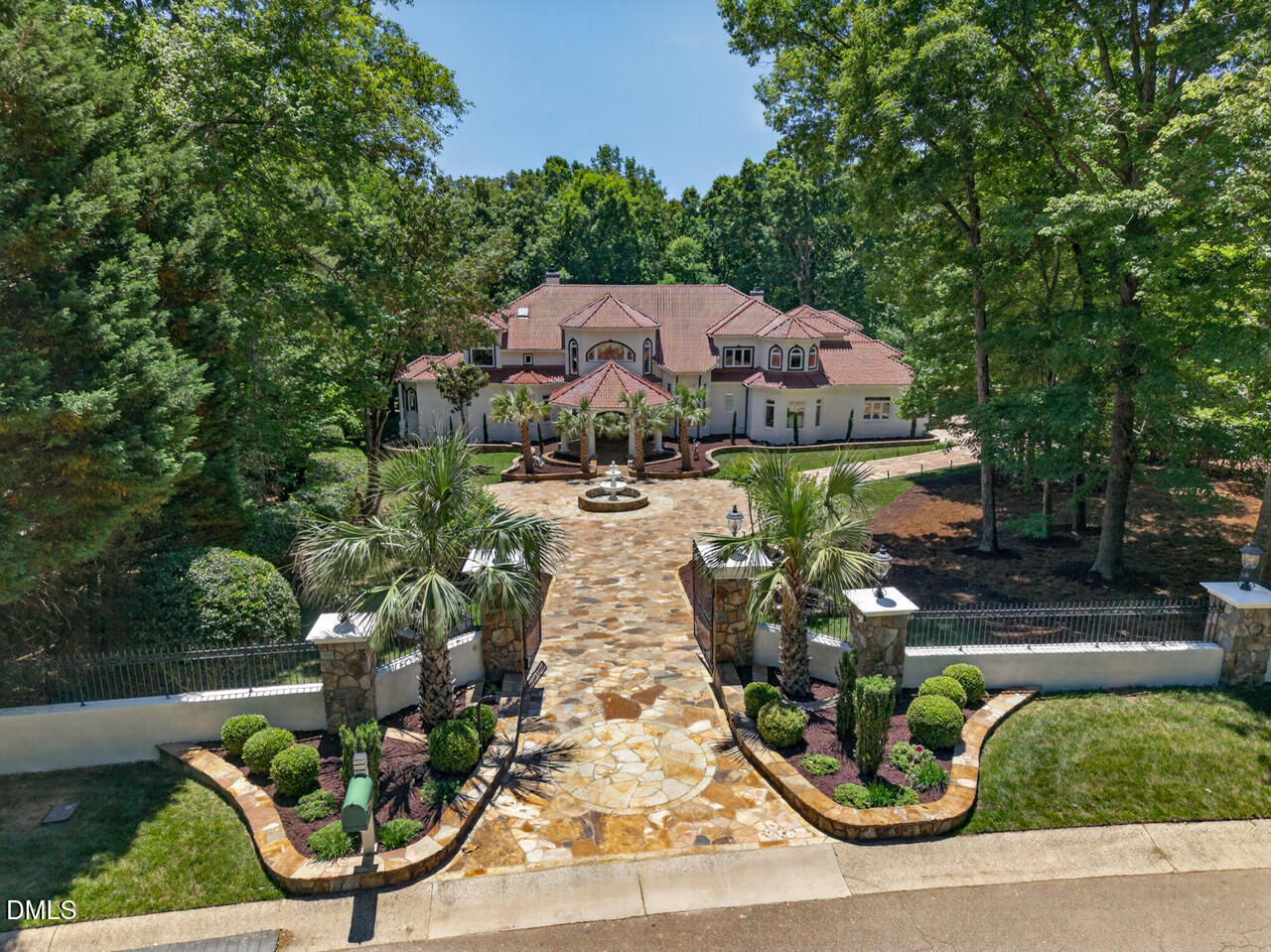 2504 Vintage Hill Court — photo