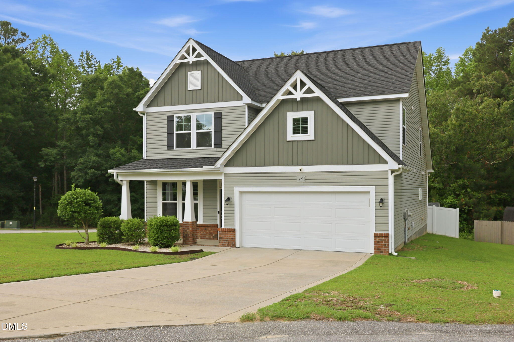 15 Dandelion Place — photo