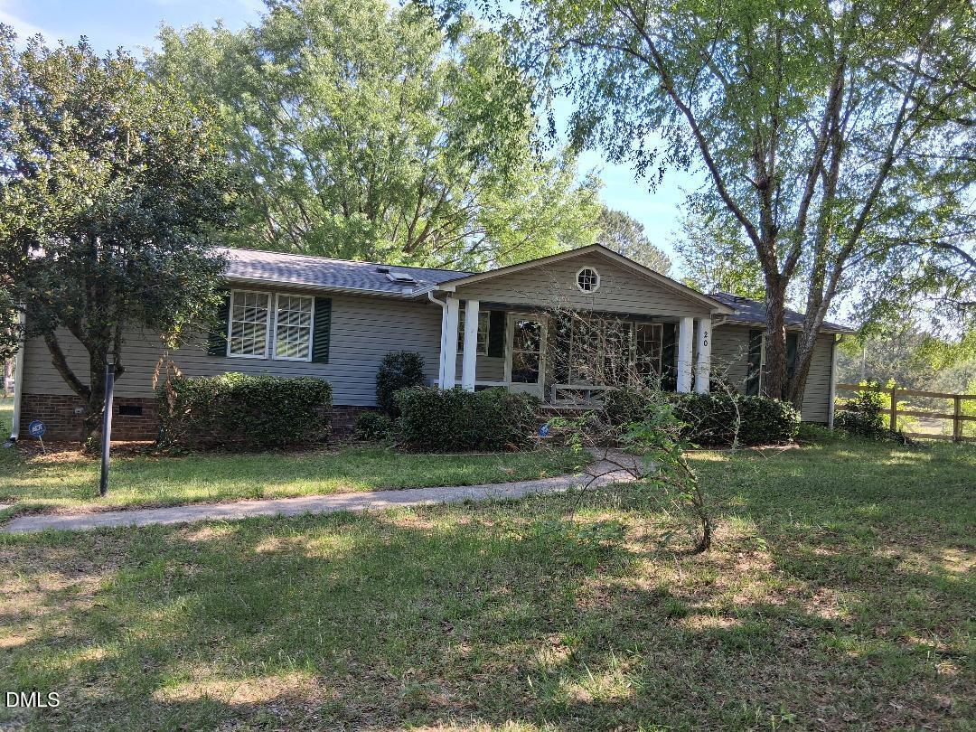 20 Rus Drive — photo
