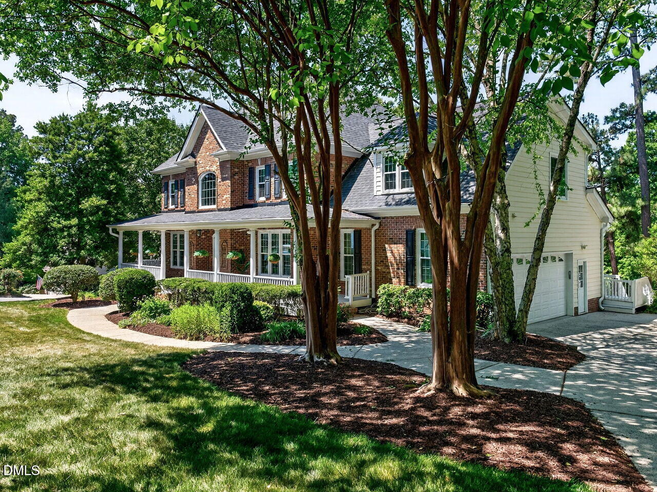 6101 Westglen Drive — photo