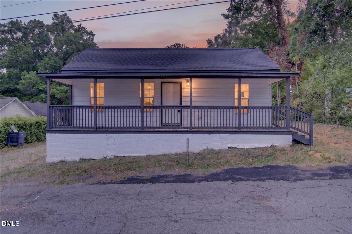 904 Elm Street — photo