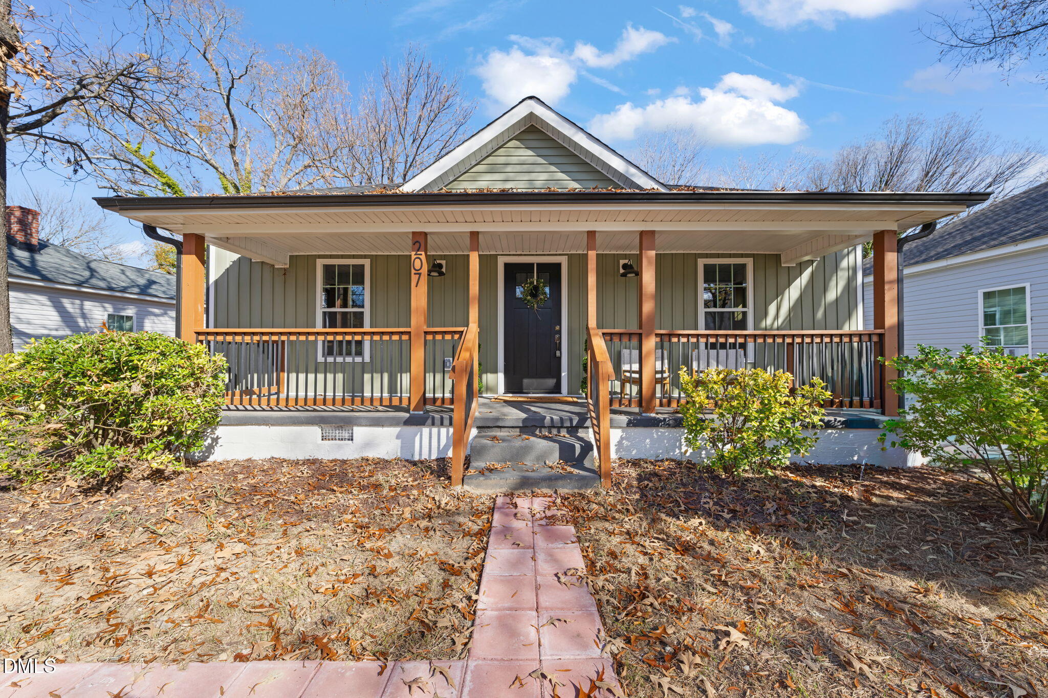 207 W Holt Street — photo