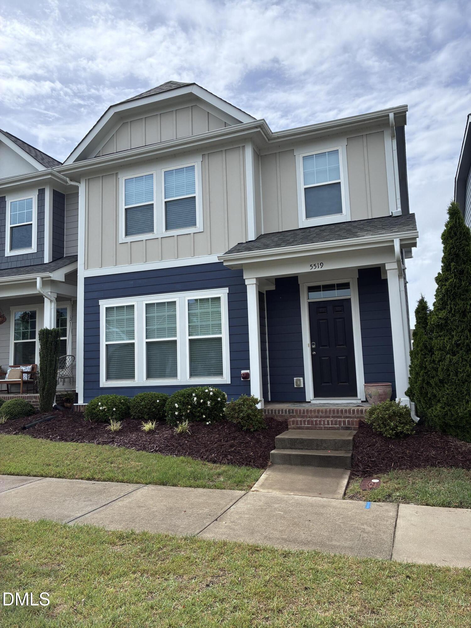 5519 Wallace Martin Way — photo