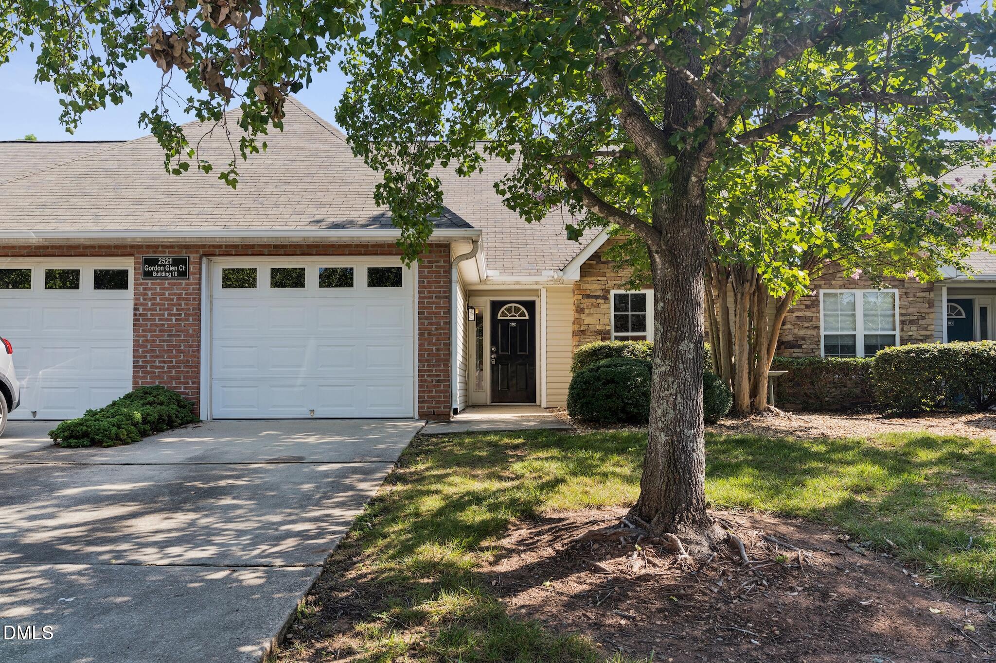 2521 Gordon Glen Court 102 — photo