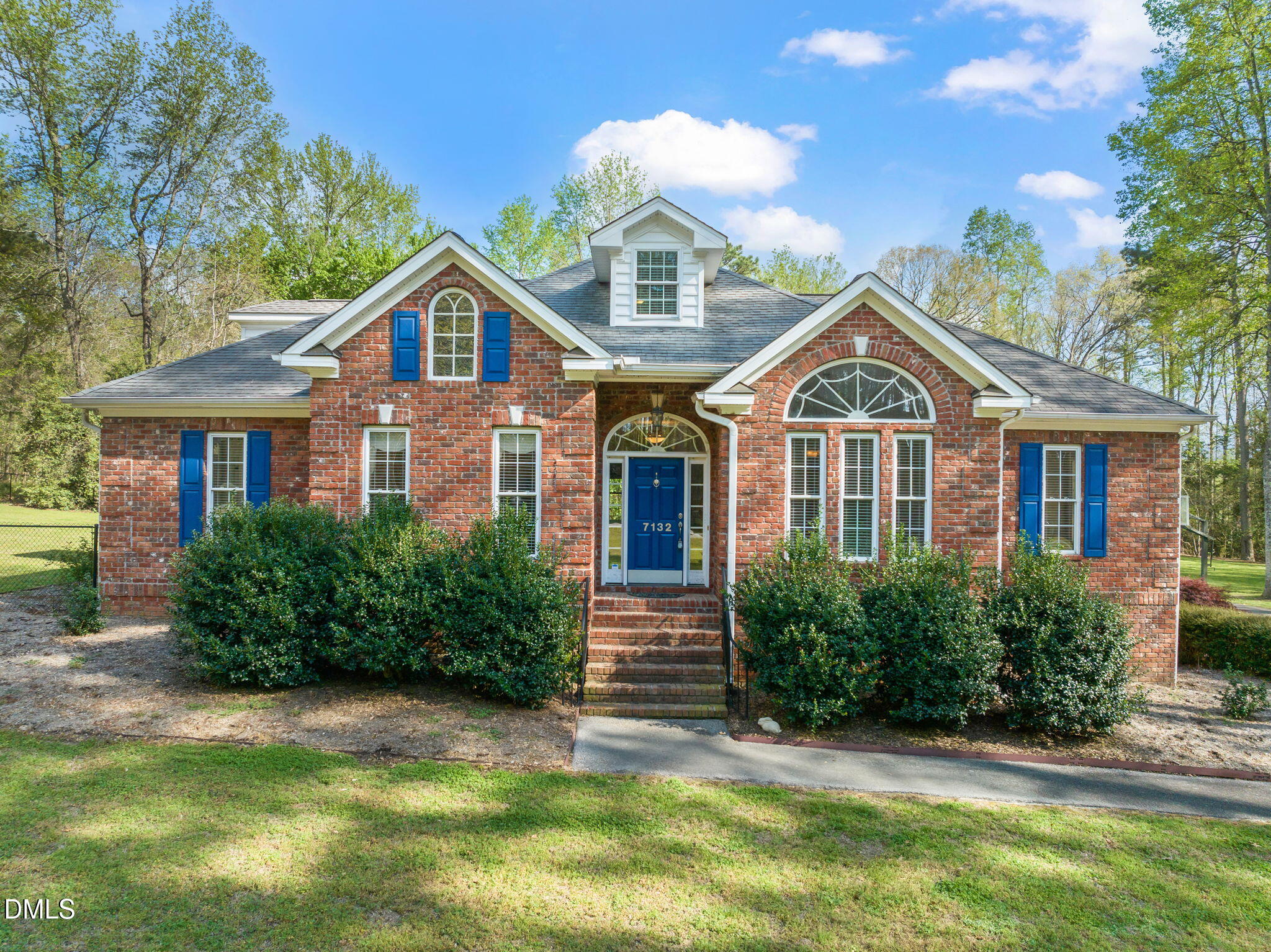 7132 Trappers Court — photo