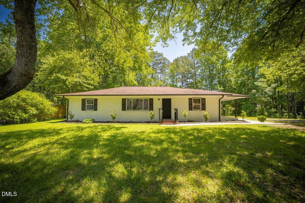 906 Circle Drive — photo