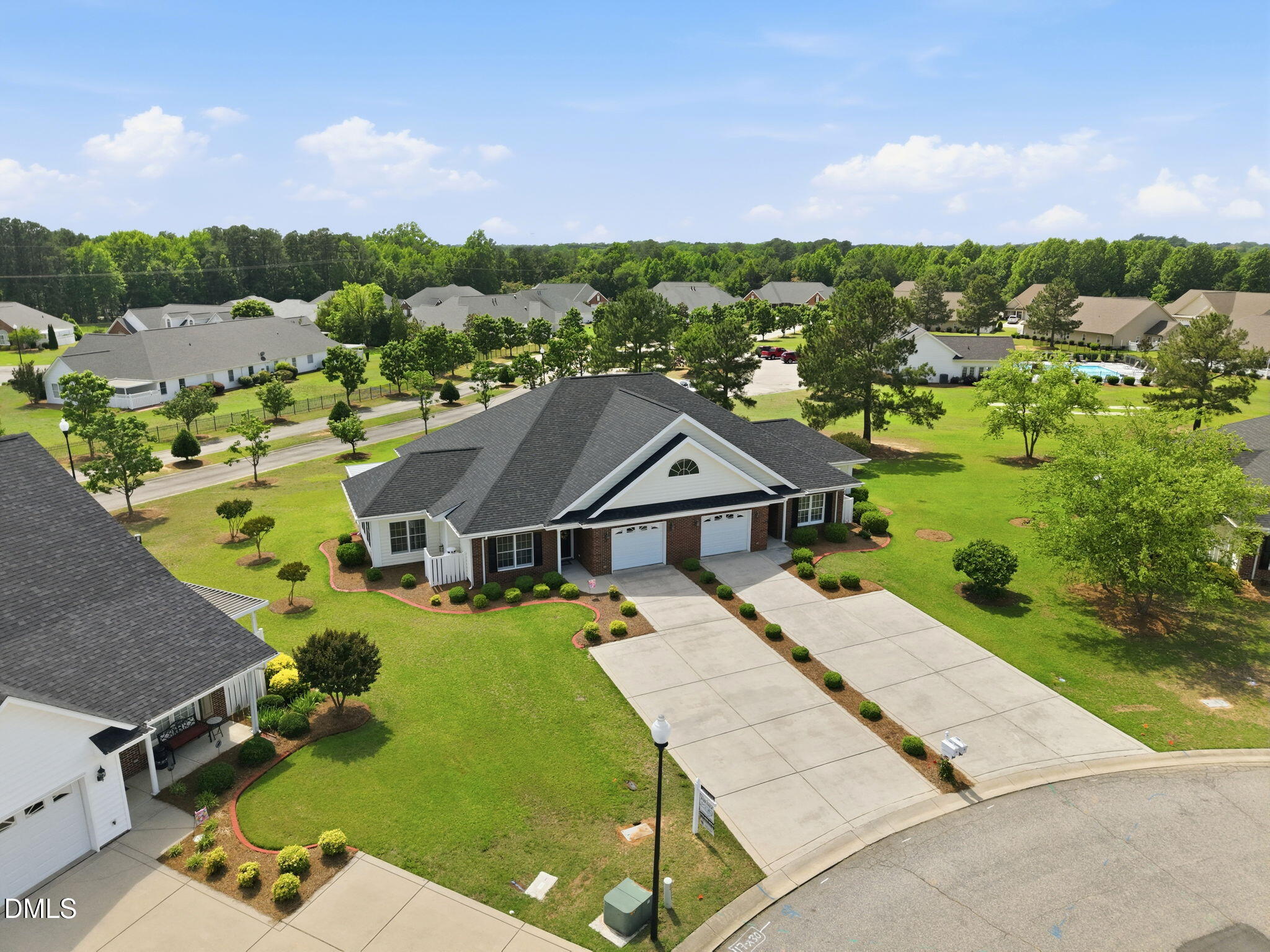150 Glen Almond Court — photo