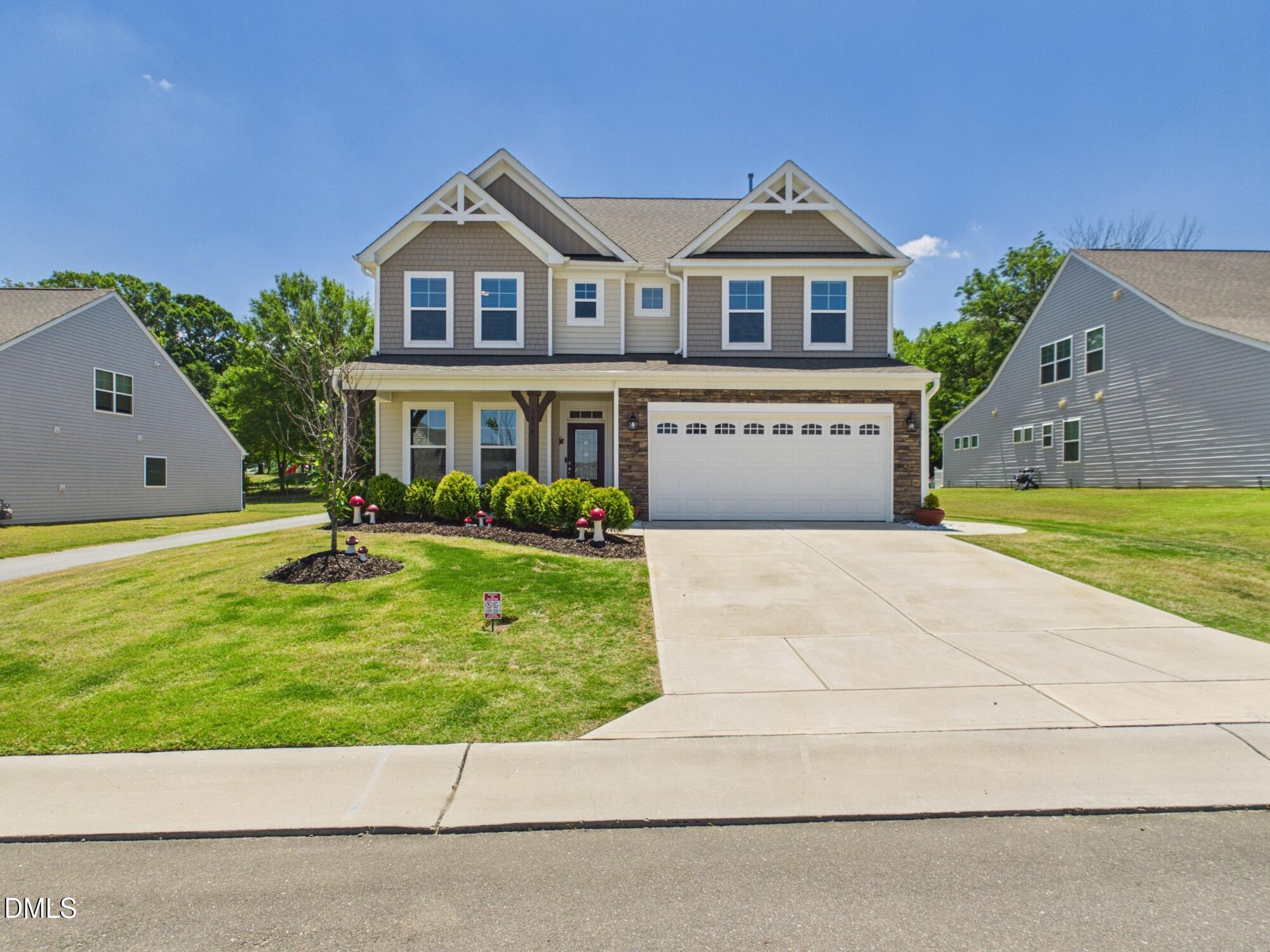 1096 Capulet Drive — photo
