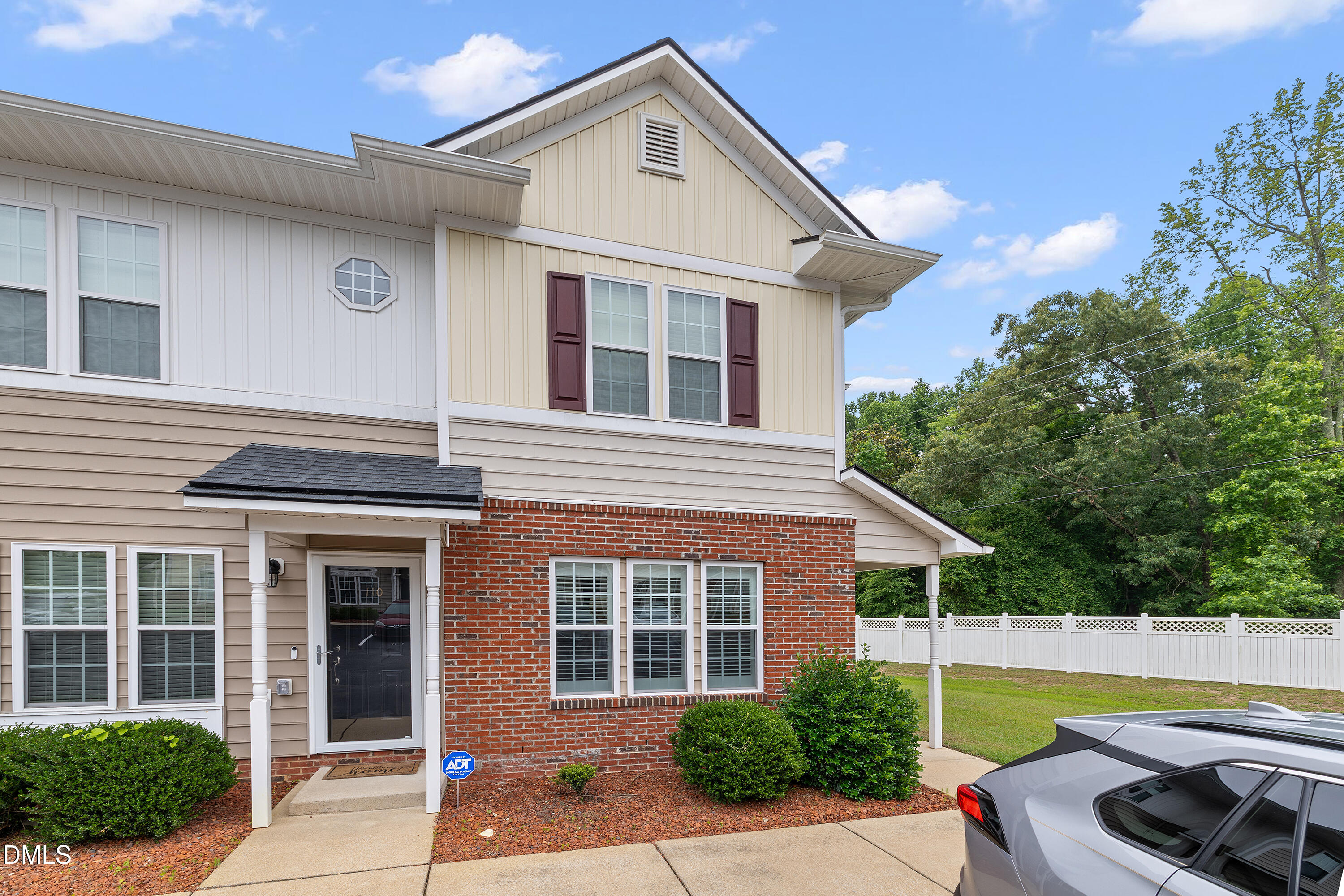 705 Glen Road Apt 111 — photo