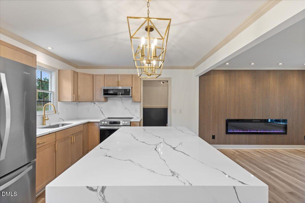 3700 Crooked Brook Trail — photo