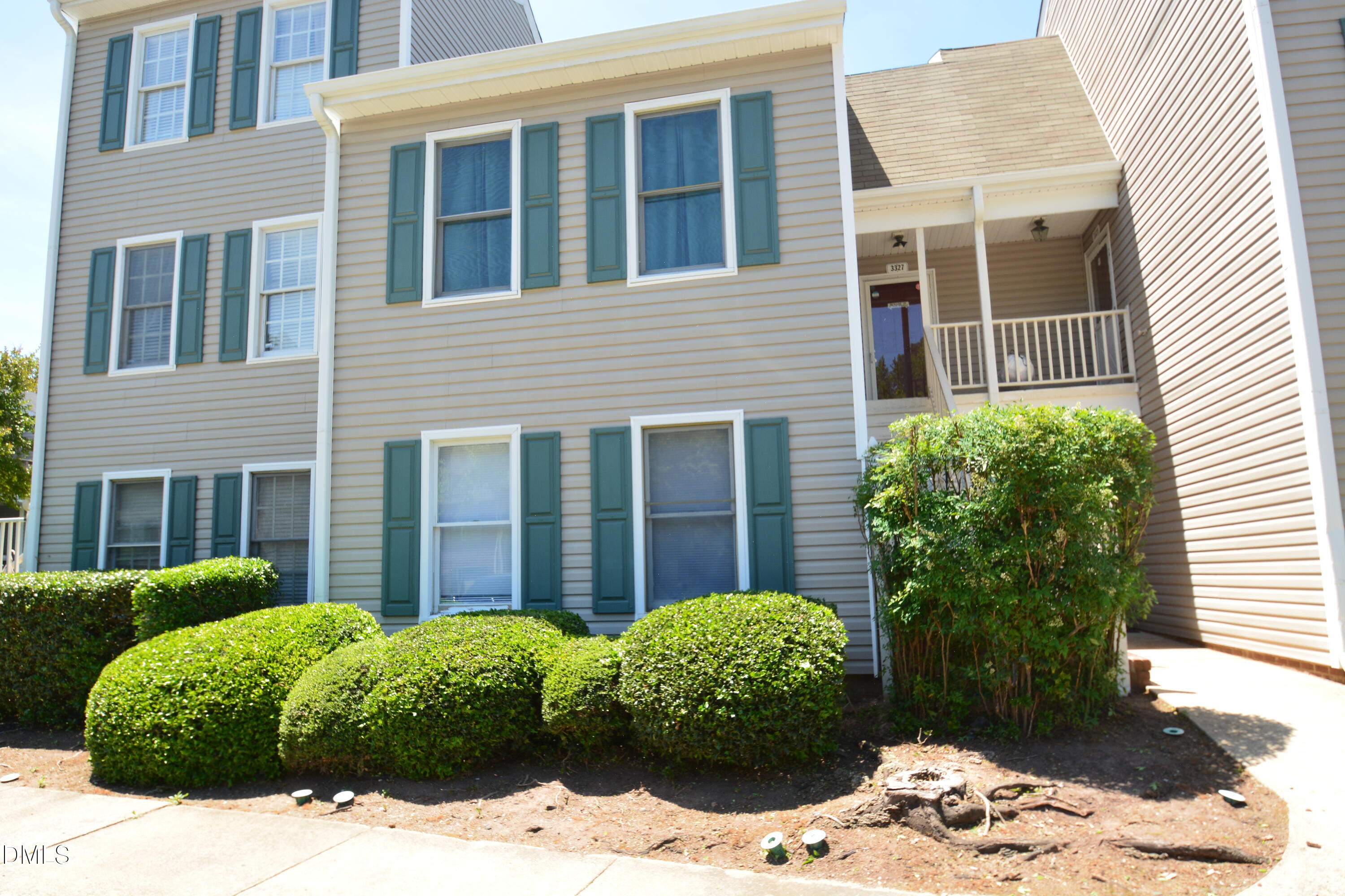 3319 Tarleton W — photo