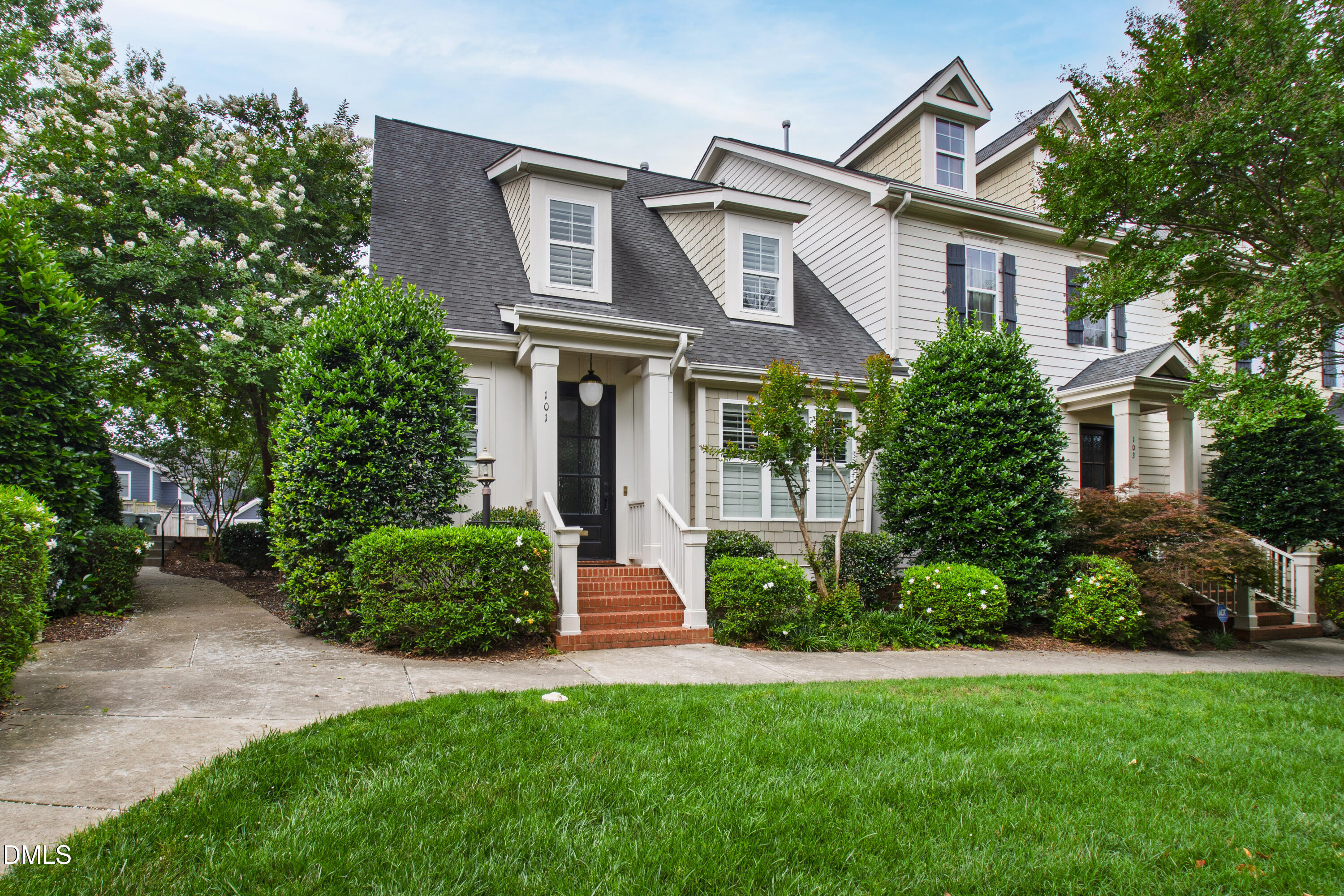 2741 Oberlin Road 101 — photo