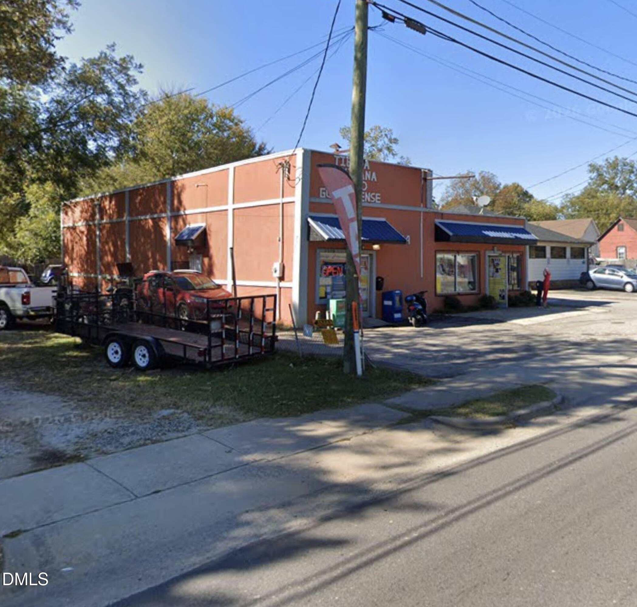 1512 S Saunders Street — photo