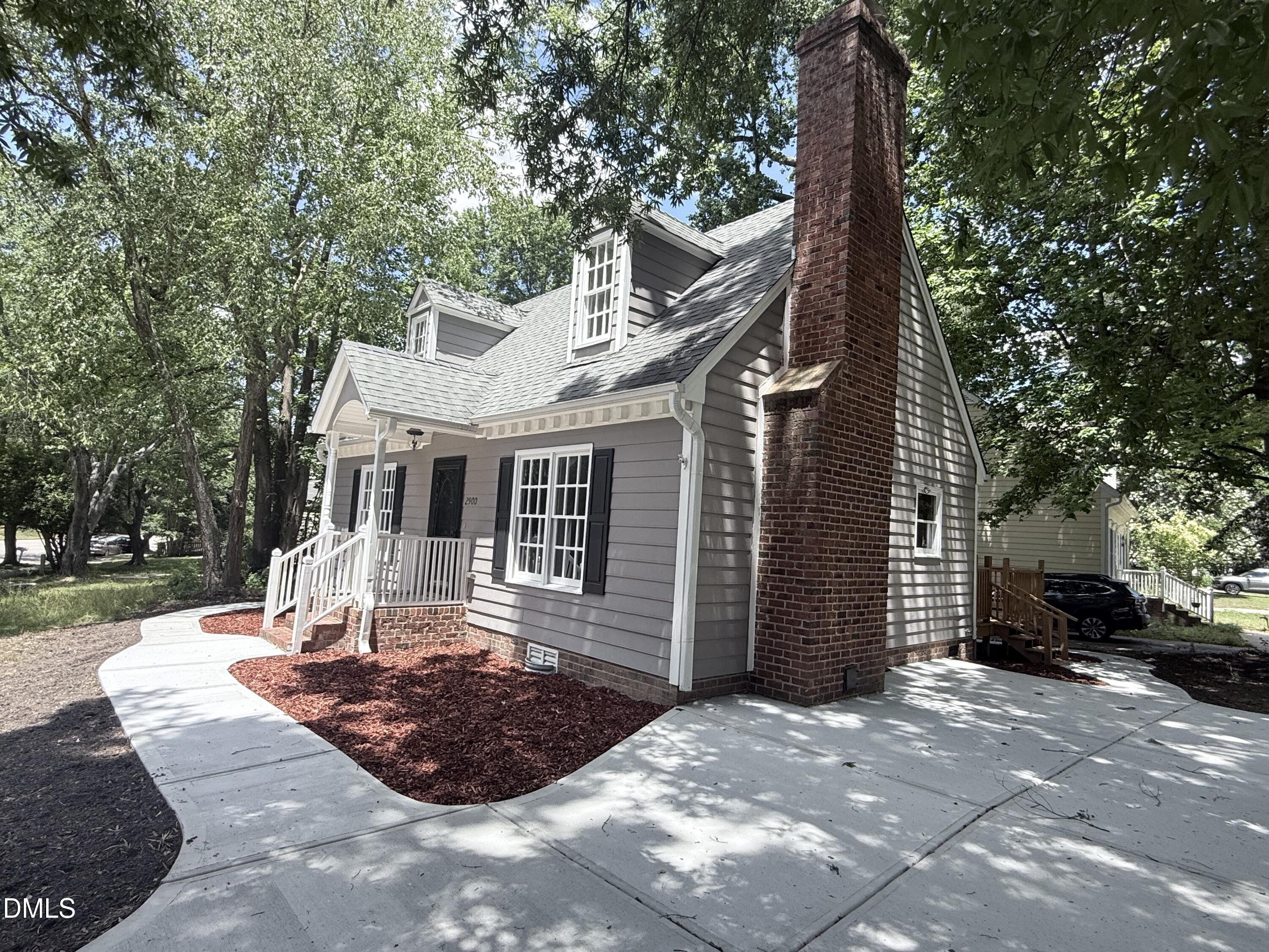 2900 Broadlands Drive — photo