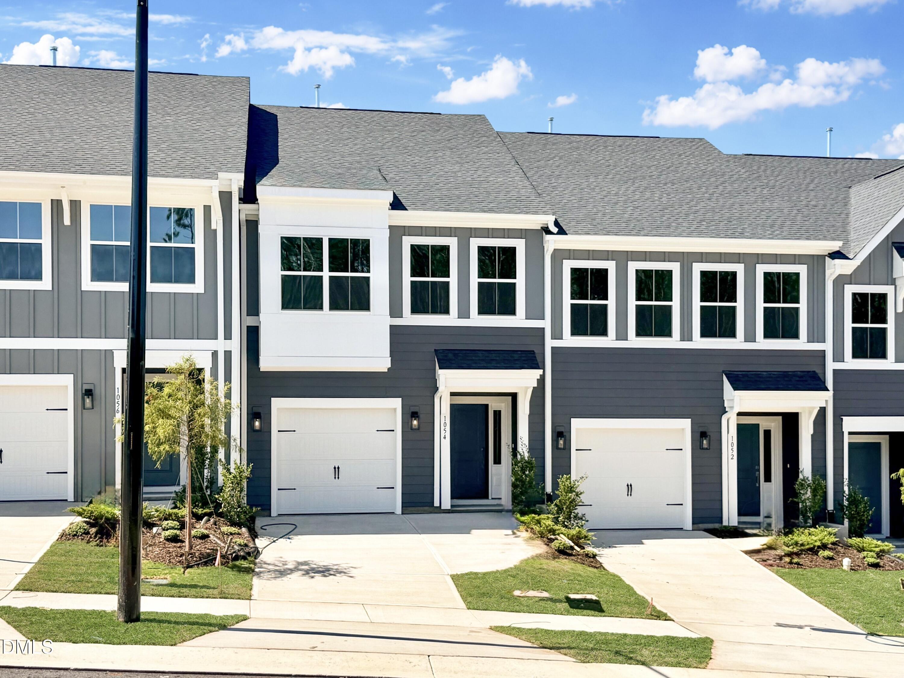 1054 Tea Rose Court 368 — photo