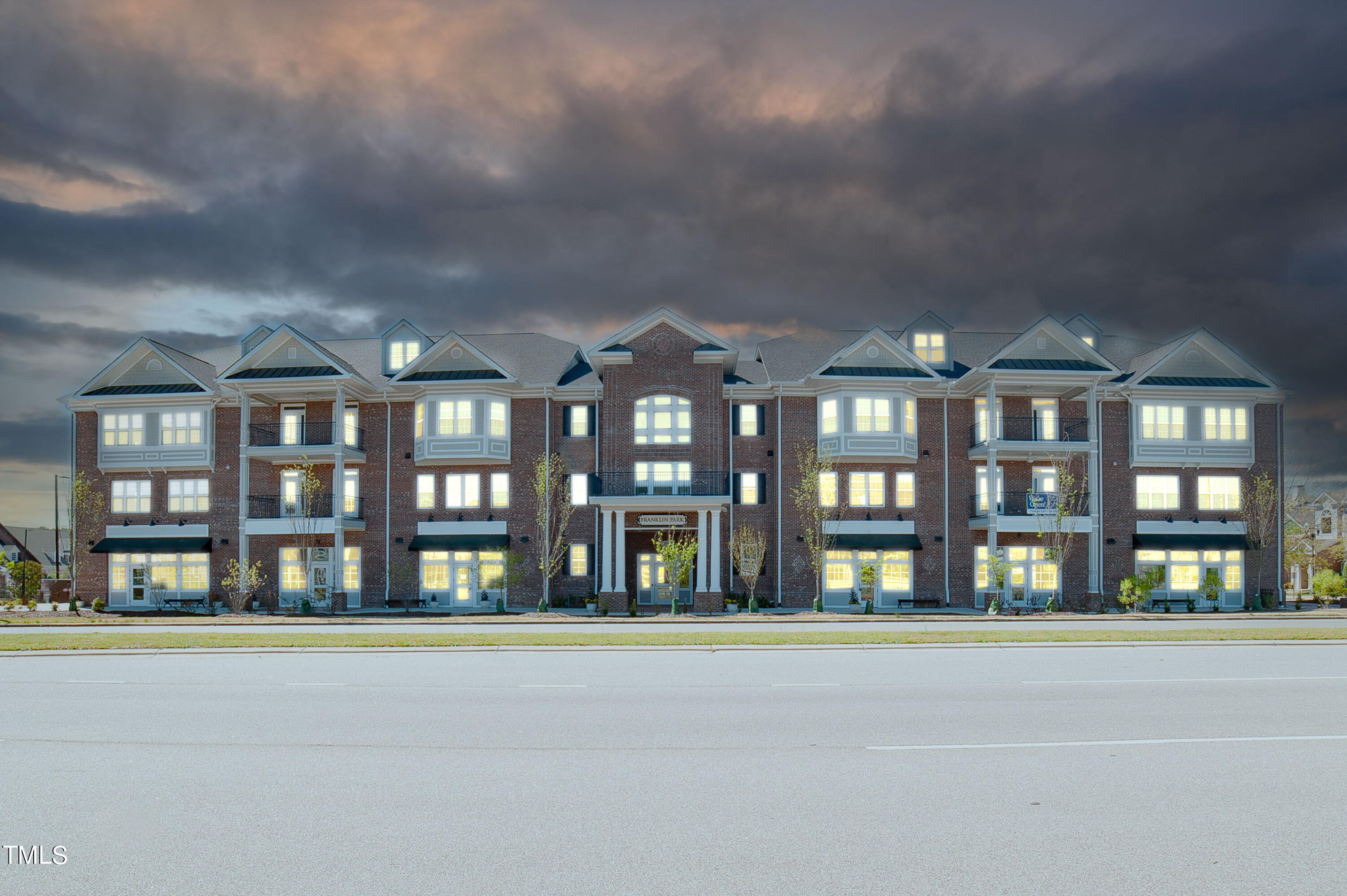 1200 Gathering Park Circle 302 — photo