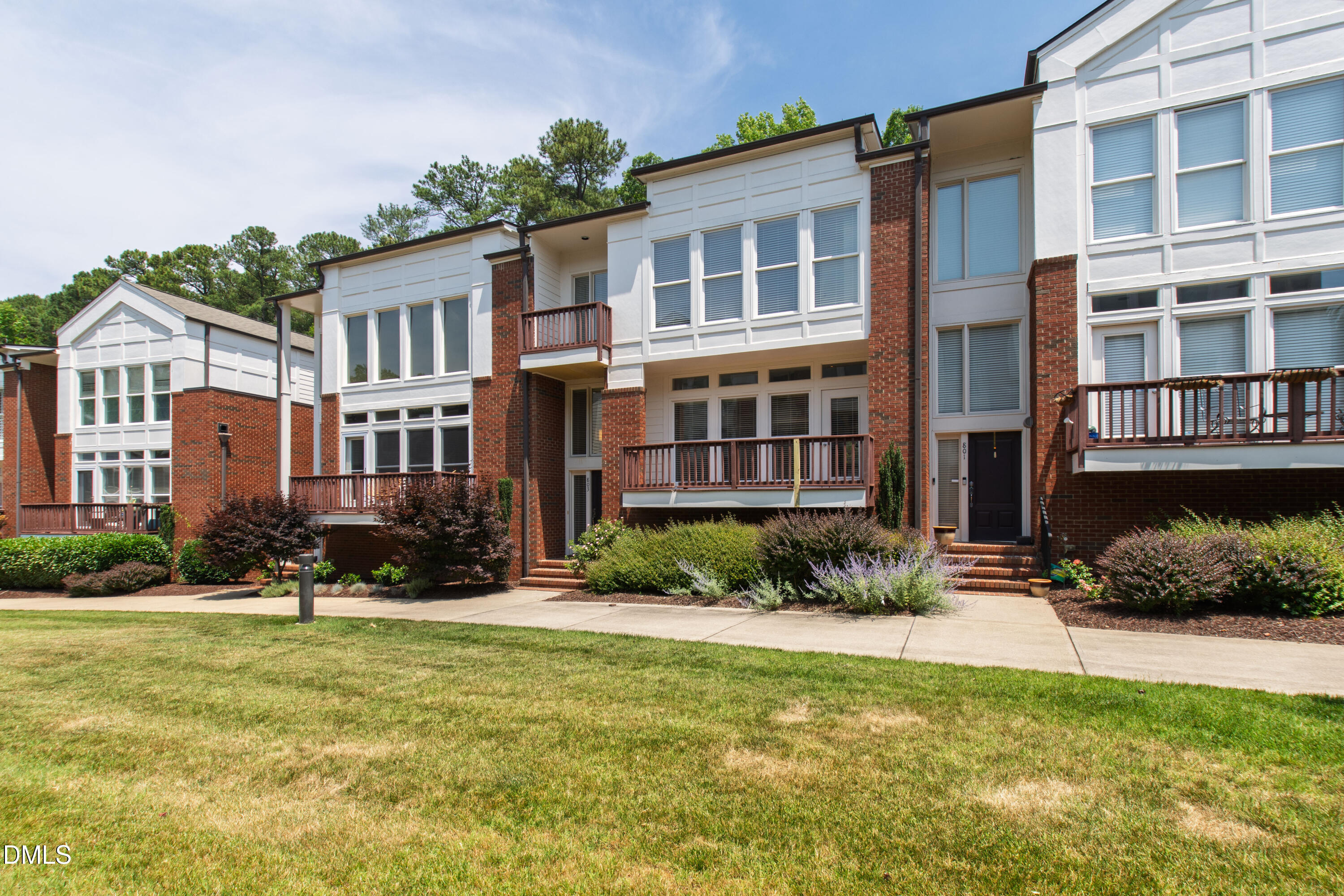803 The Village Circle — photo
