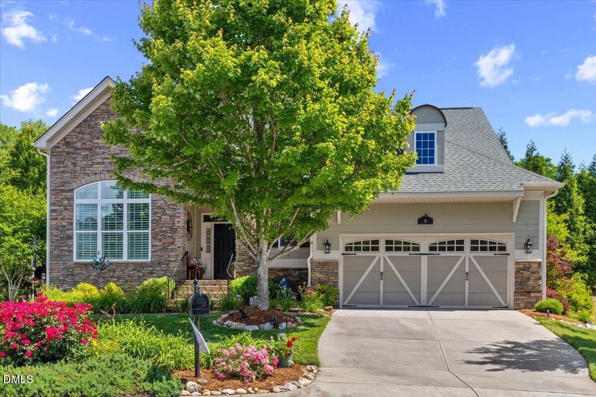 6 Beaufort Court — photo