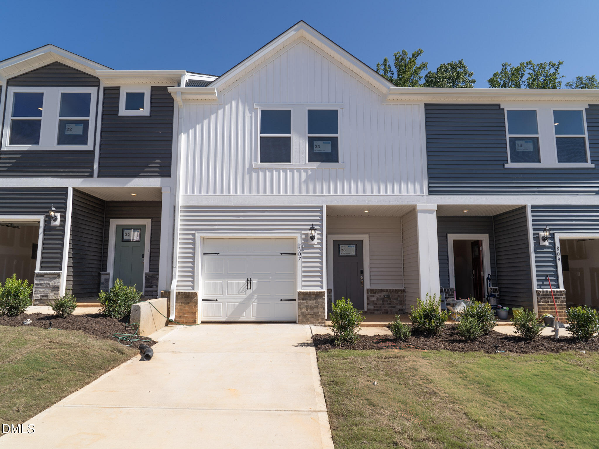 807 Strm Vw Court — photo